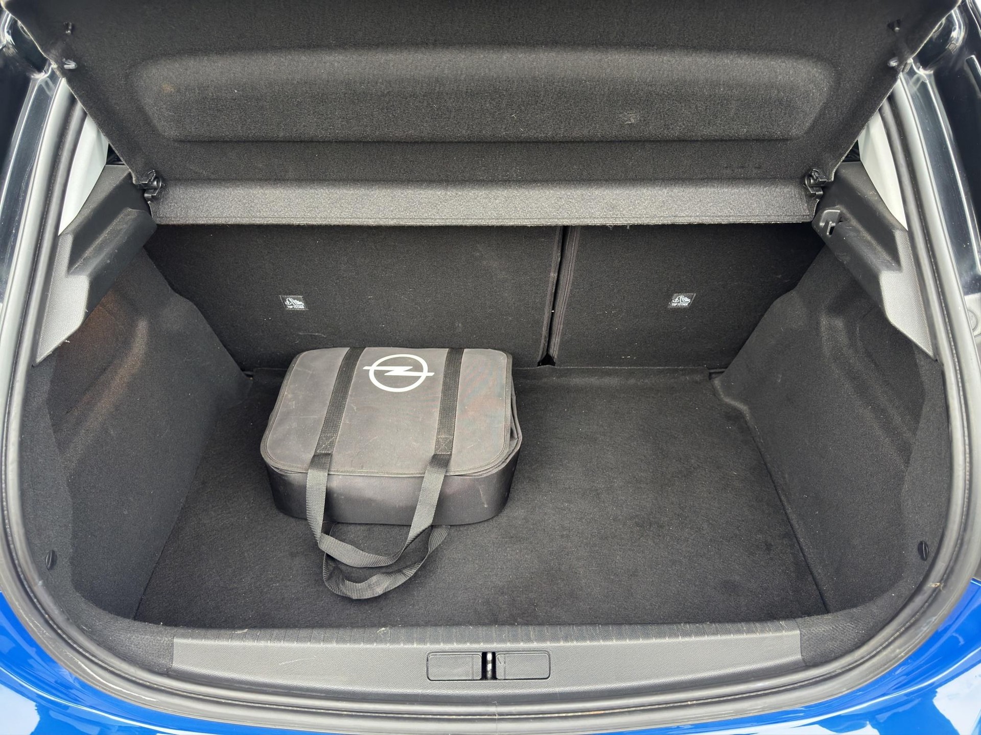OPEL Corsa-e Elegance-image-10