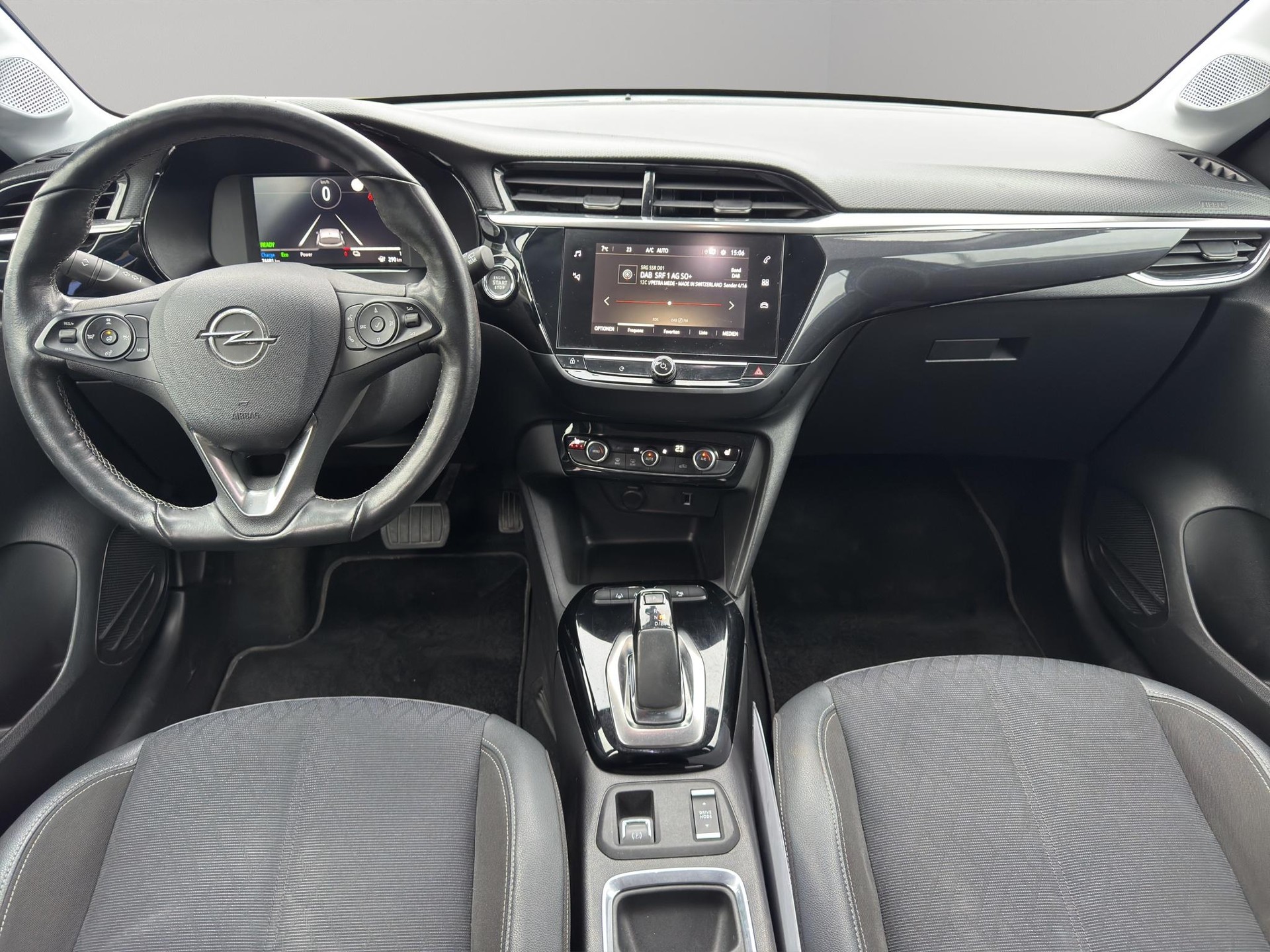 OPEL Corsa-e Elegance-image-5
