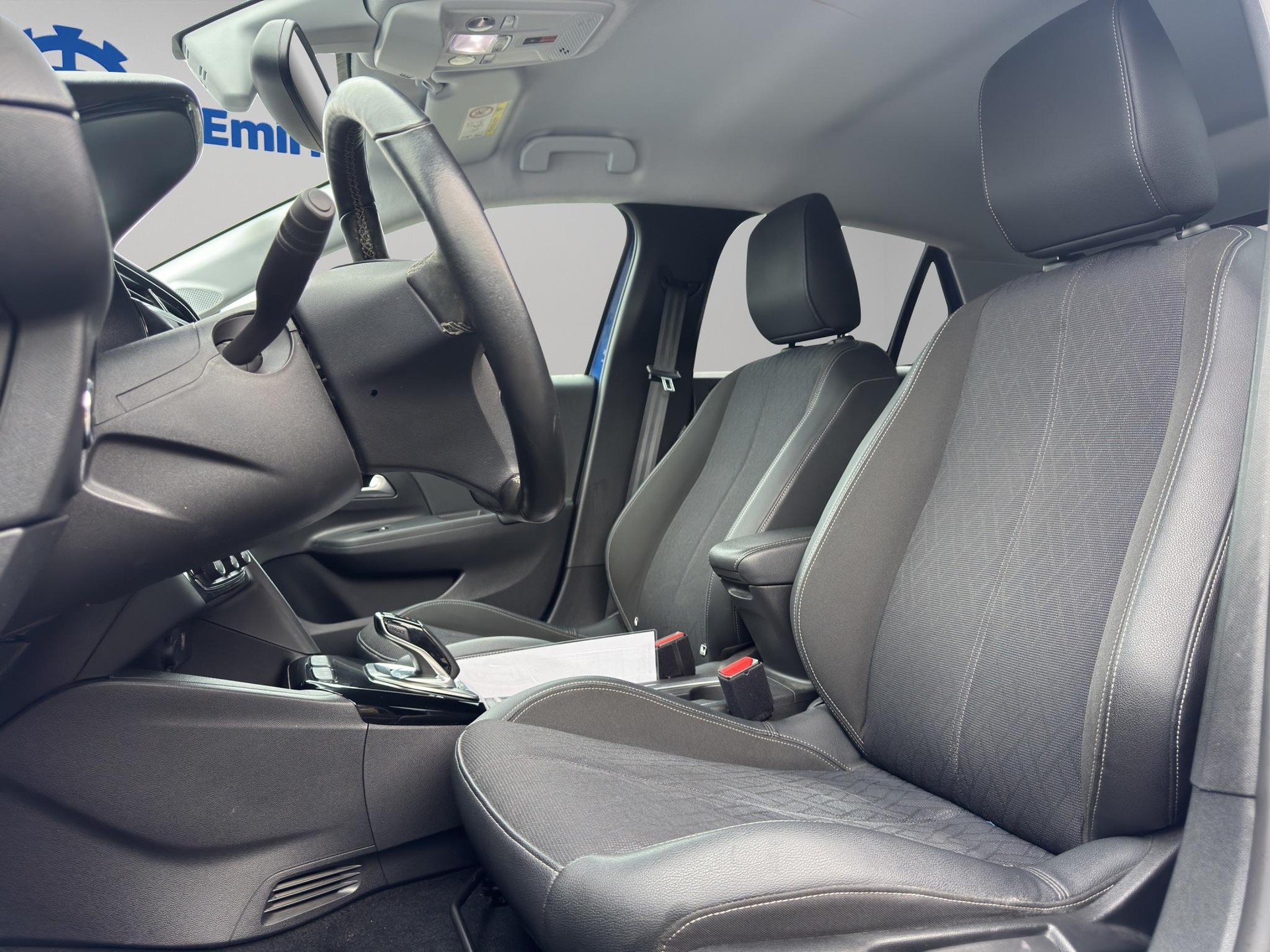 OPEL Corsa-e Elegance-image-1