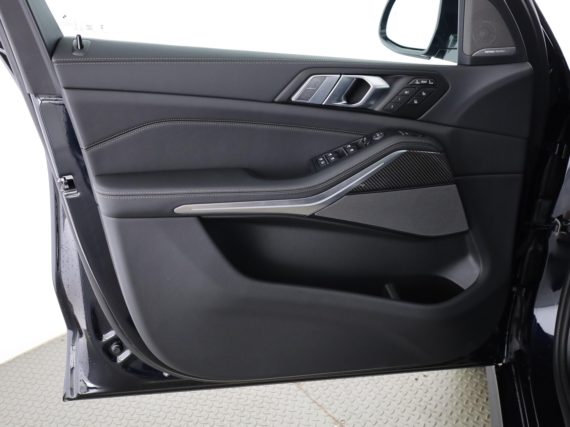 BMW X7 40d xDrive SAG-image-10
