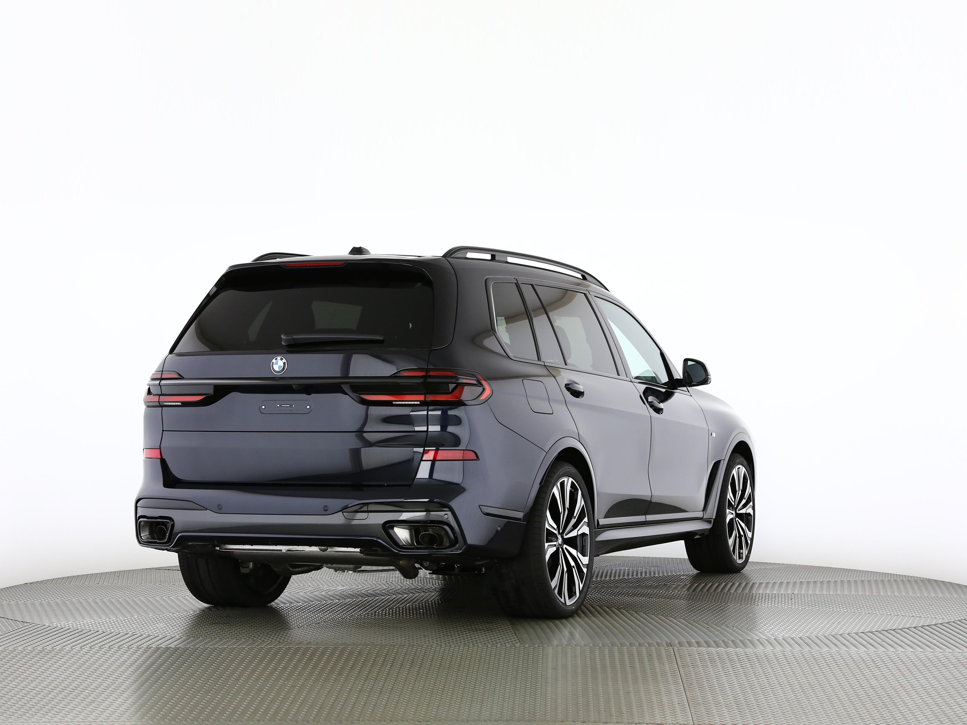BMW X7 40d xDrive SAG-showroom-element-1