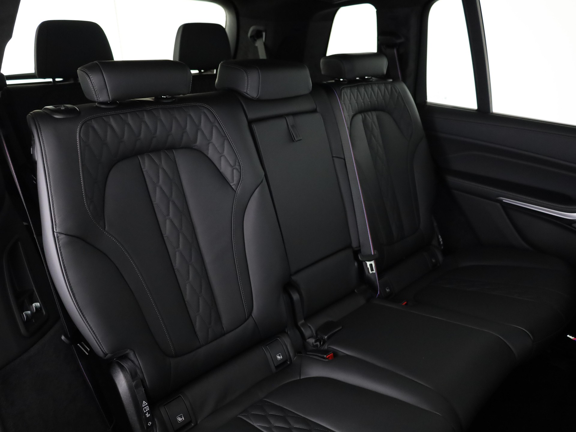 BMW X7 40d xDrive SAG-image-15