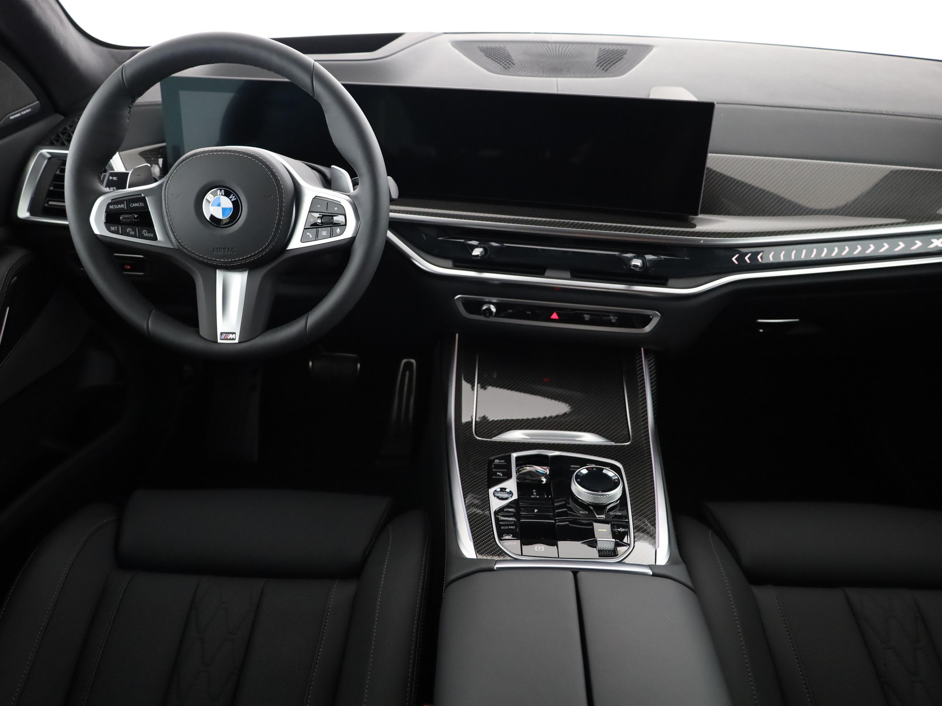 BMW X7 40d xDrive SAG-image-16
