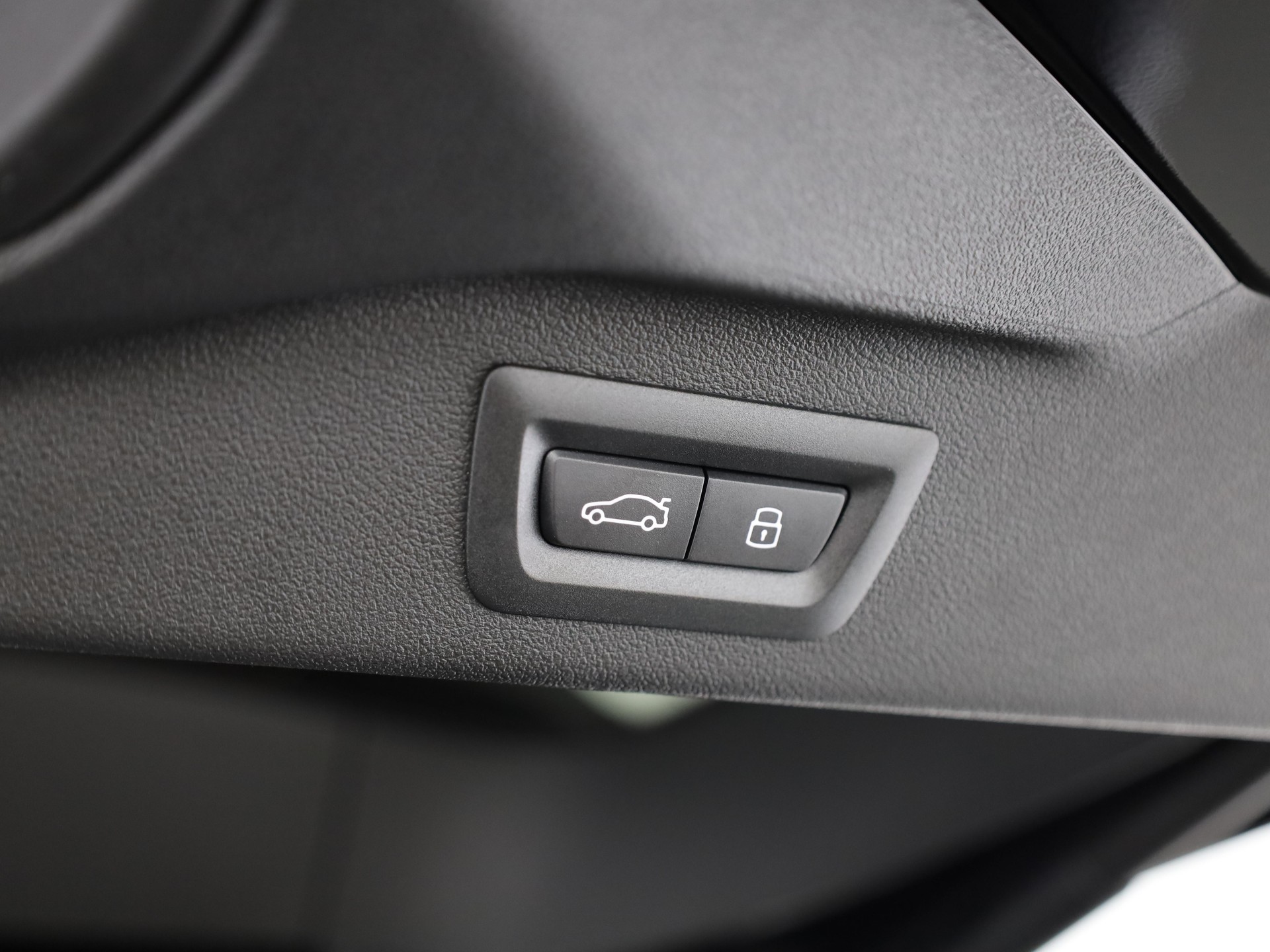 BMW X7 40d xDrive SAG-image-9