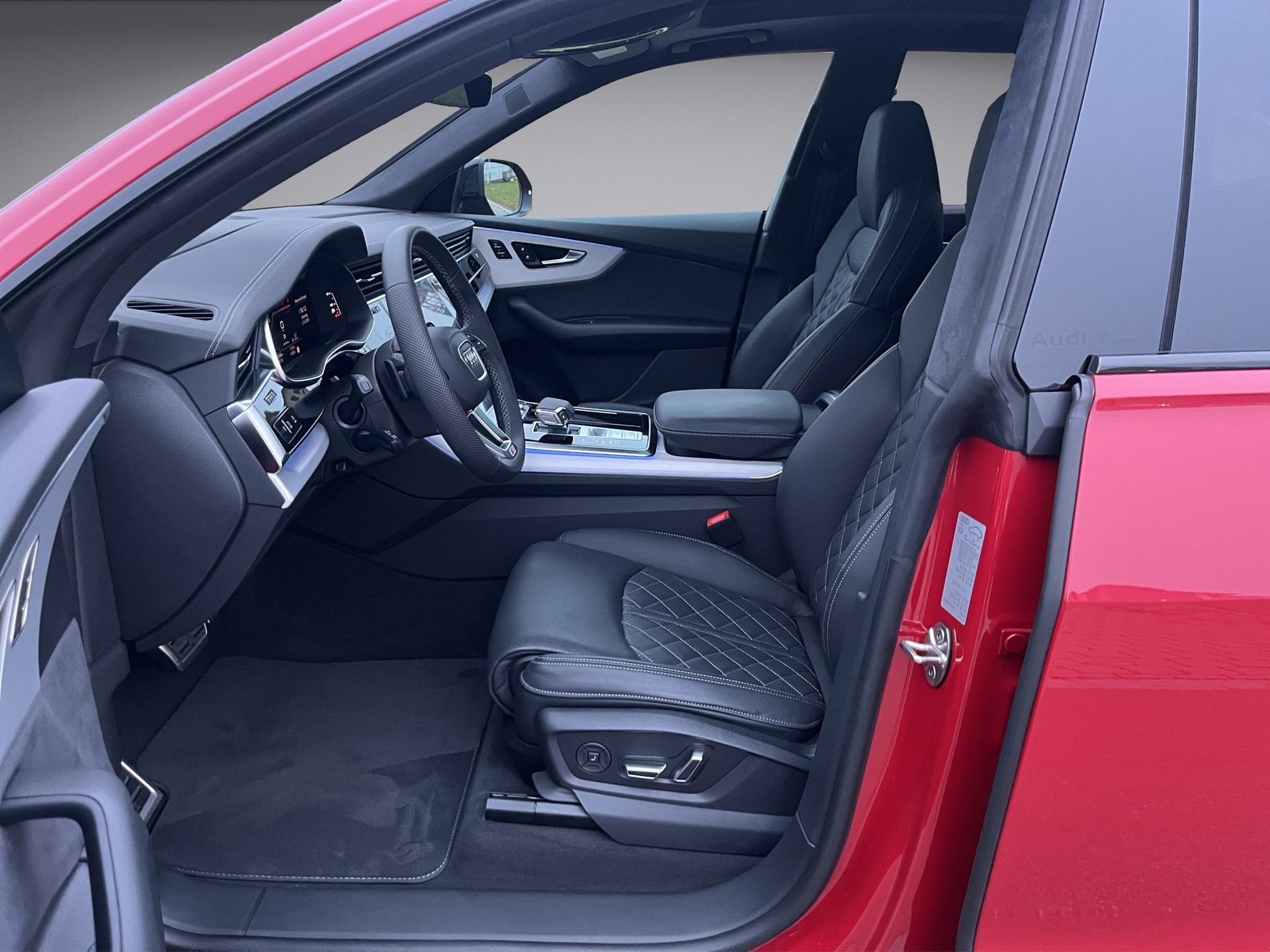 AUDI Q8 SUV 50 TDI quattro tiptronic*New Modell, S-Sportsitze PLUS, S-Line, 22"Alu, Standheizung, AHK, (5-Jahre Garantie)-image-15