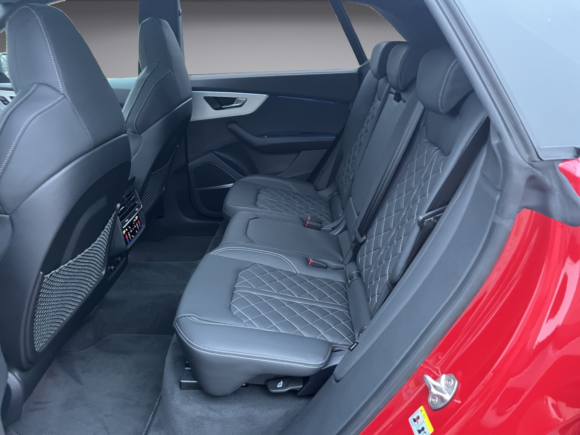AUDI Q8 SUV 50 TDI quattro tiptronic*New Modell, S-Sportsitze PLUS, S-Line, 22"Alu, Standheizung, AHK, (5-Jahre Garantie)-image-17