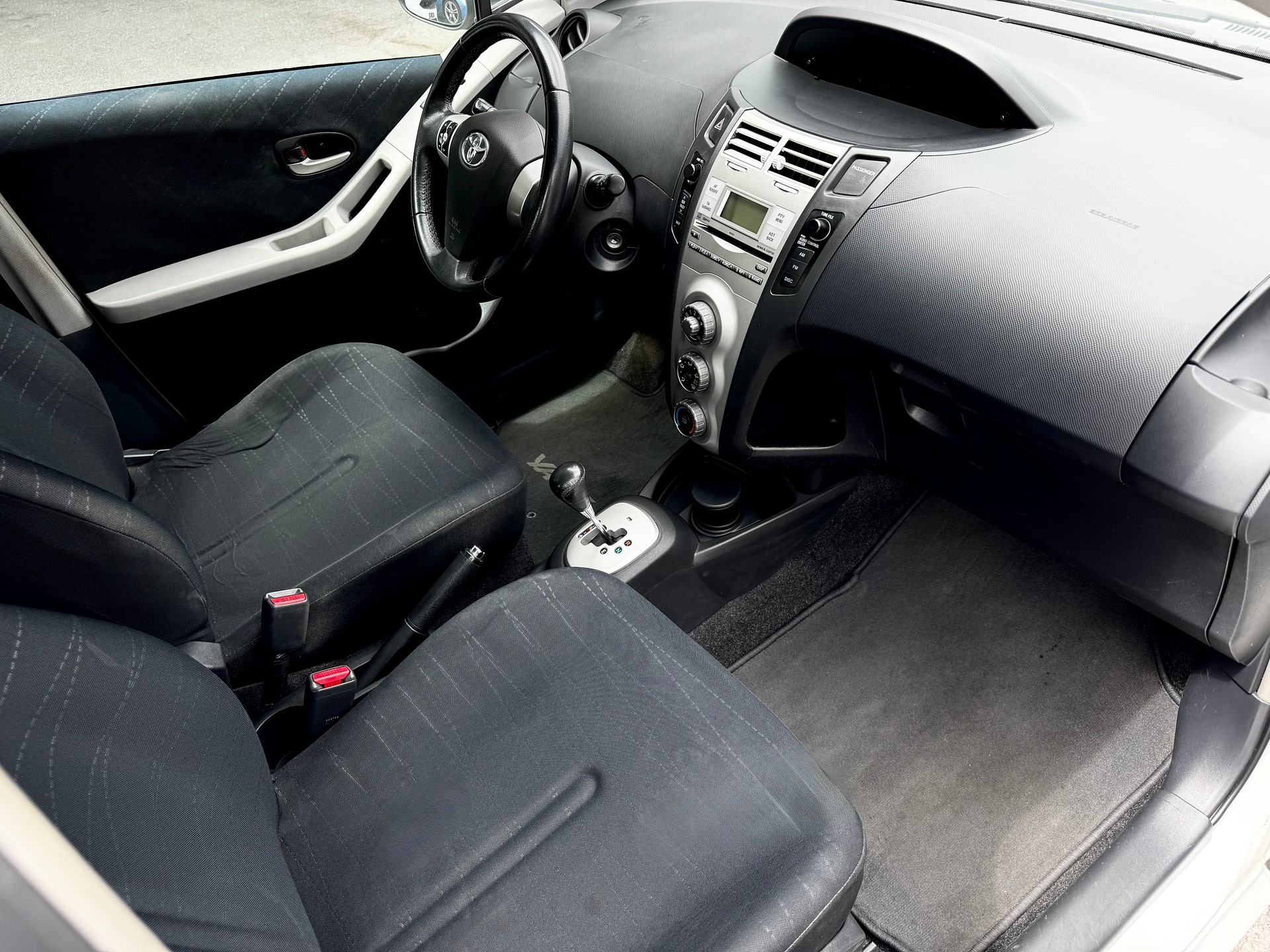 TOYOTA Yaris 1.4 D-4D City Multimode-image-11