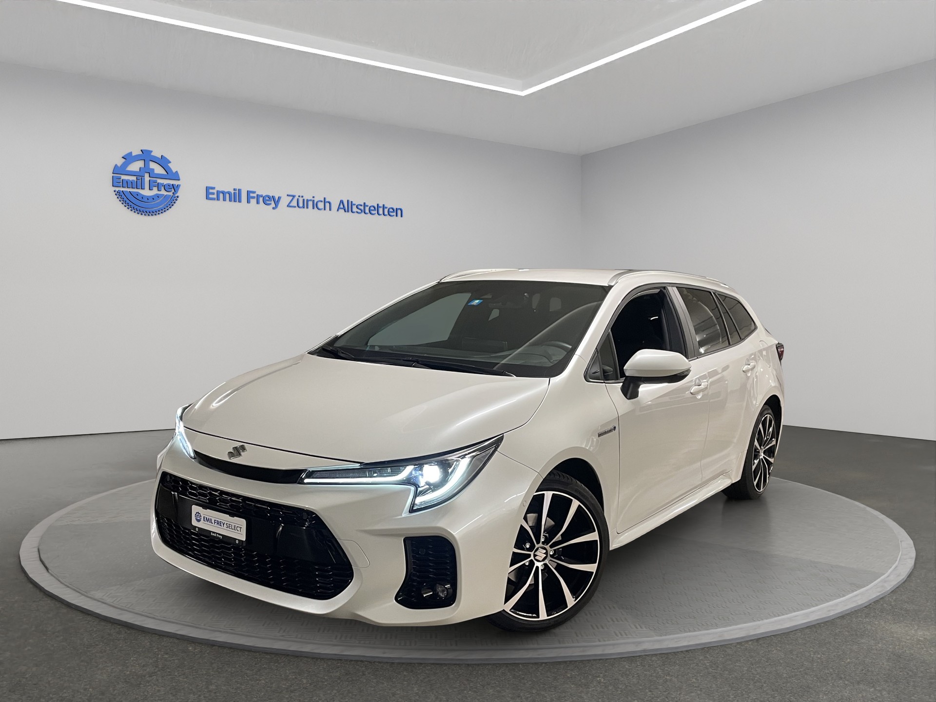 SUZUKI Swace 1.8 Compact+ Hybrid-image-0