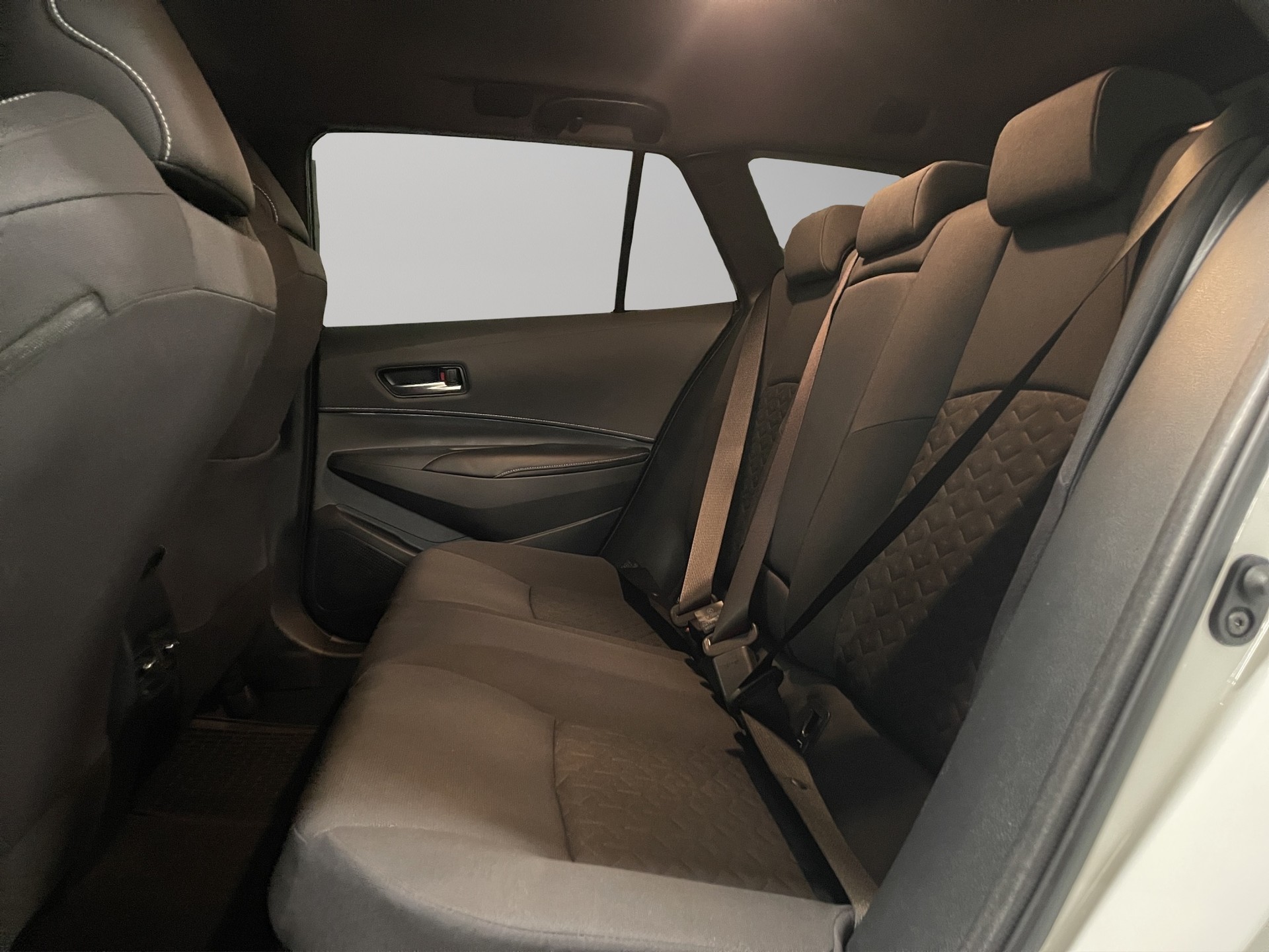 SUZUKI Swace 1.8 Compact+ Hybrid-image-8