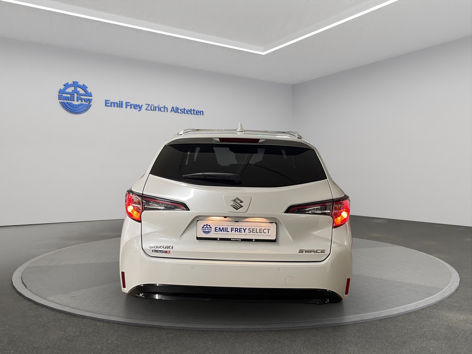 SUZUKI Swace 1.8 Compact+ Hybrid-image-5