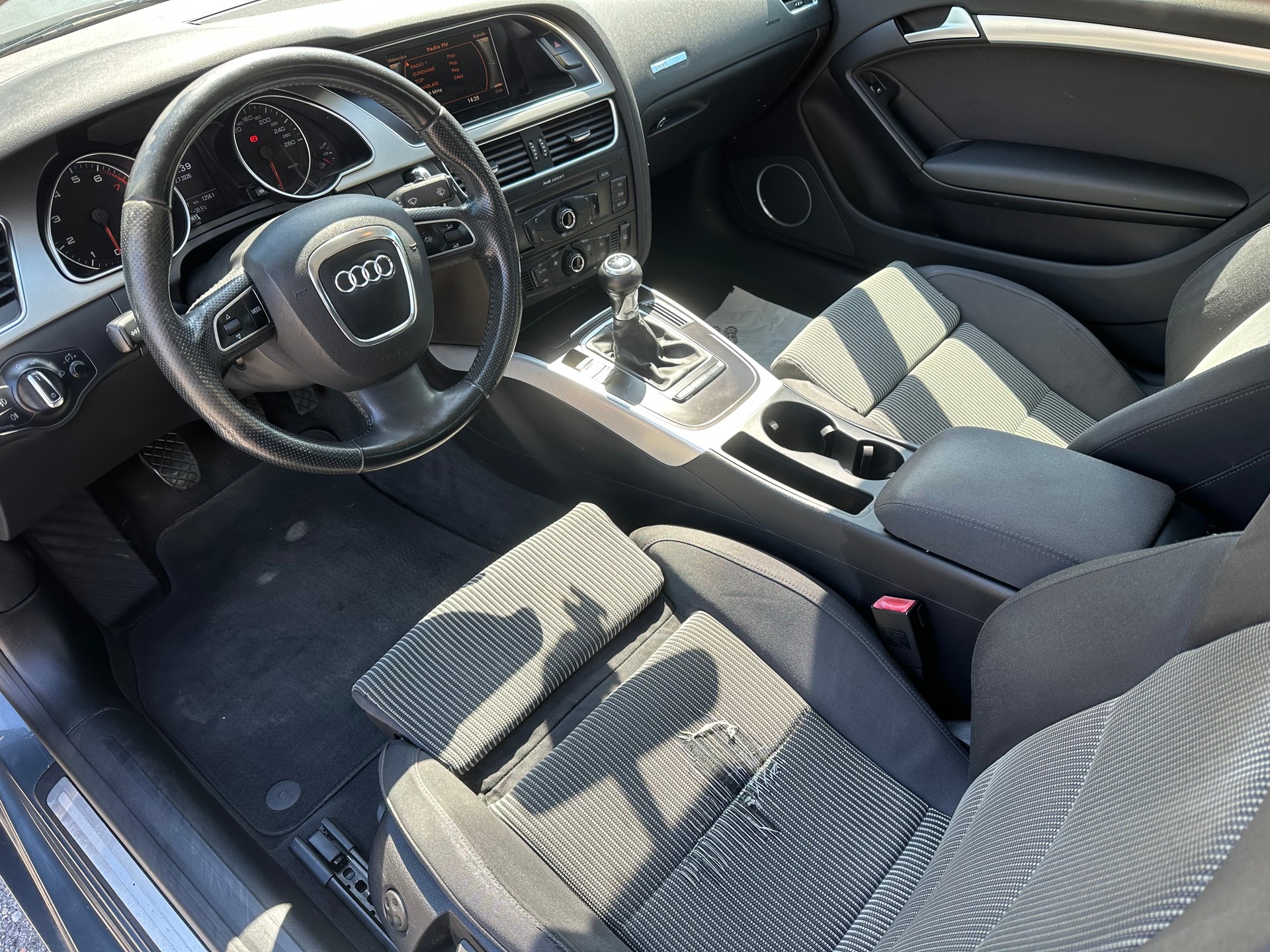 AUDI A5 Coupé 1.8 TFSI-image-1