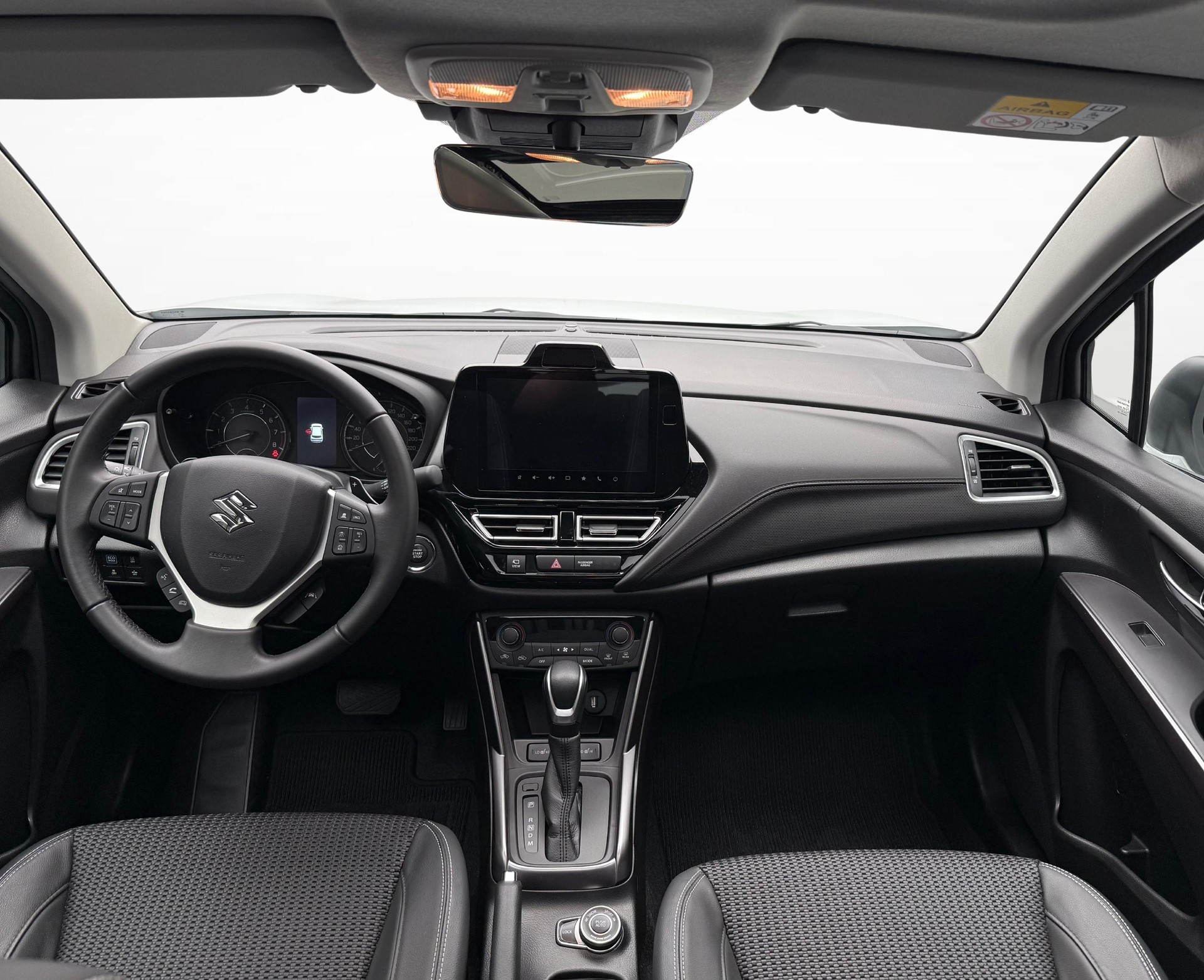 SUZUKI S-Cross 1.5 Compact Top Hybrid 4x4-image-8
