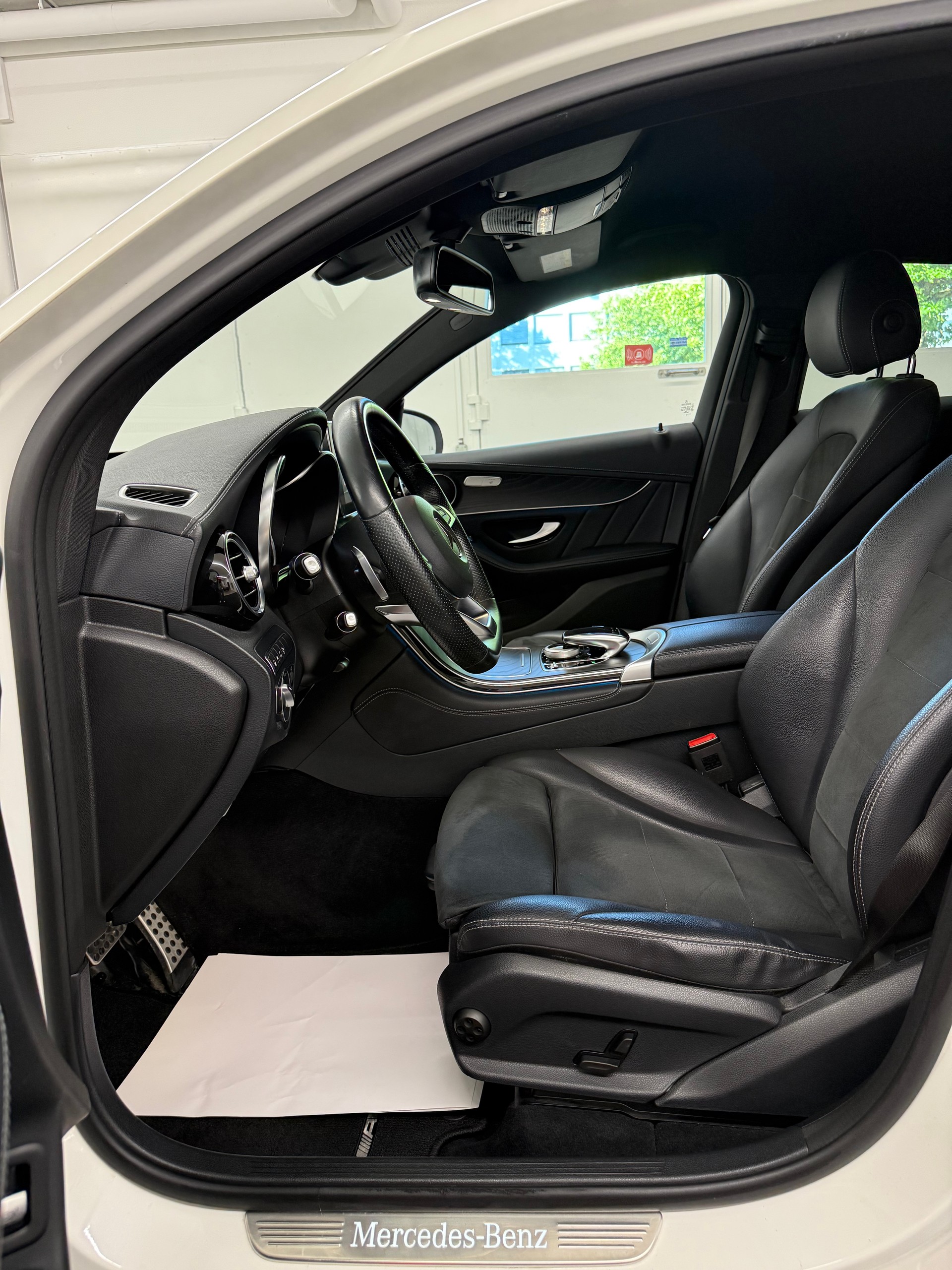 MERCEDES-BENZ GLC Coupé 250 AMG Line 4Matic 9G-Tronic-image-20