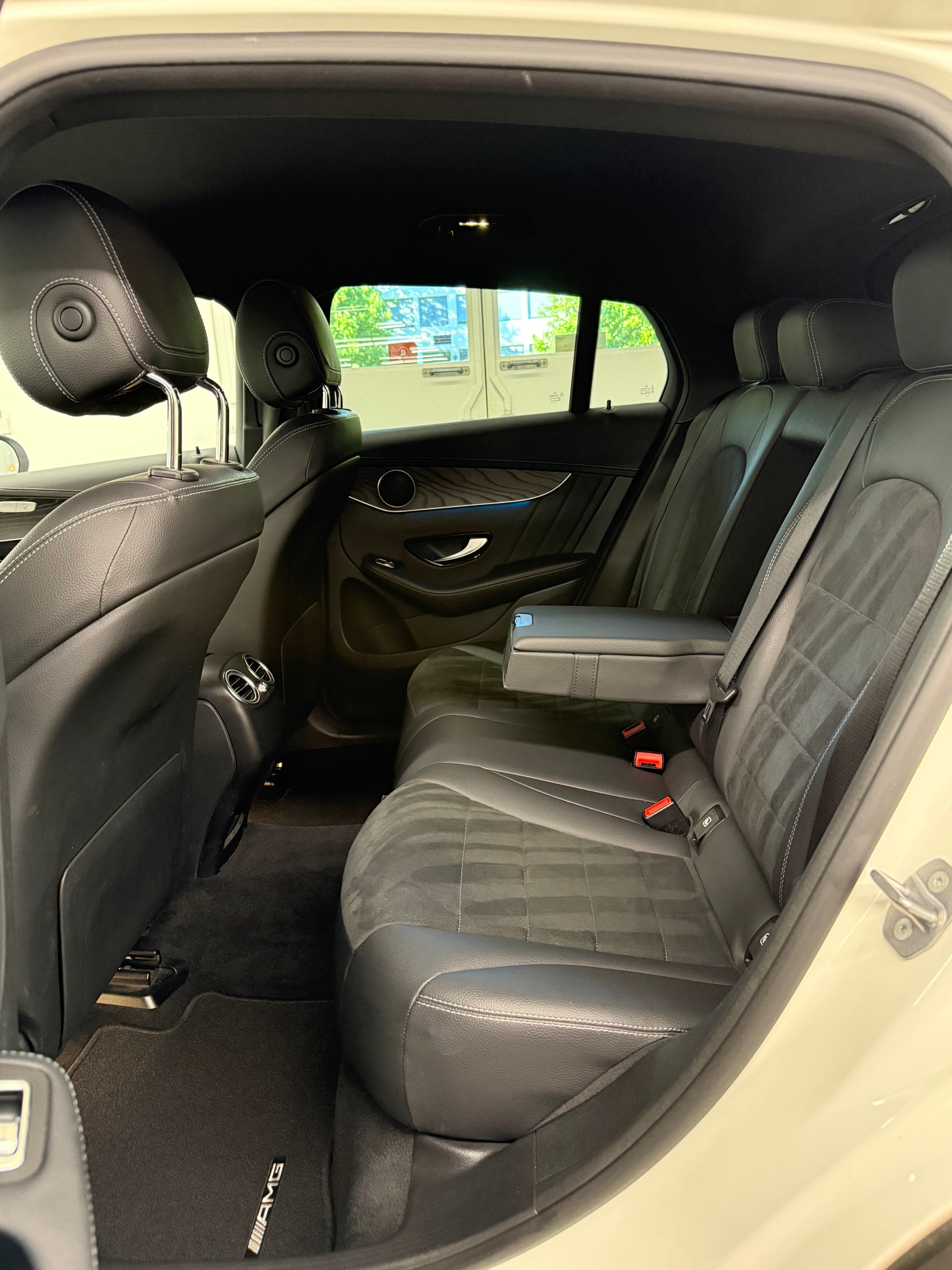 MERCEDES-BENZ GLC Coupé 250 AMG Line 4Matic 9G-Tronic-image-21