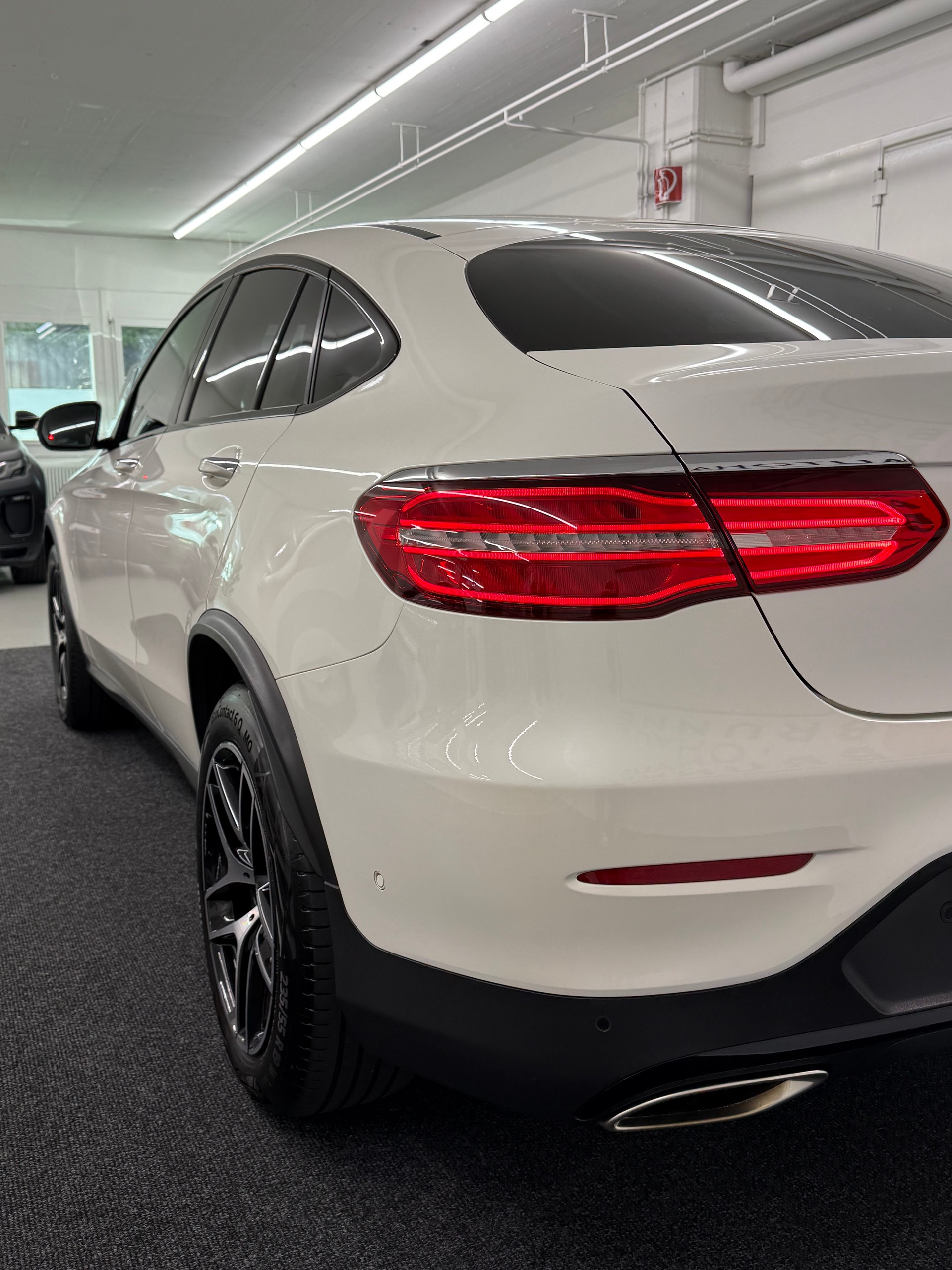 MERCEDES-BENZ GLC Coupé 250 AMG Line 4Matic 9G-Tronic-image-10