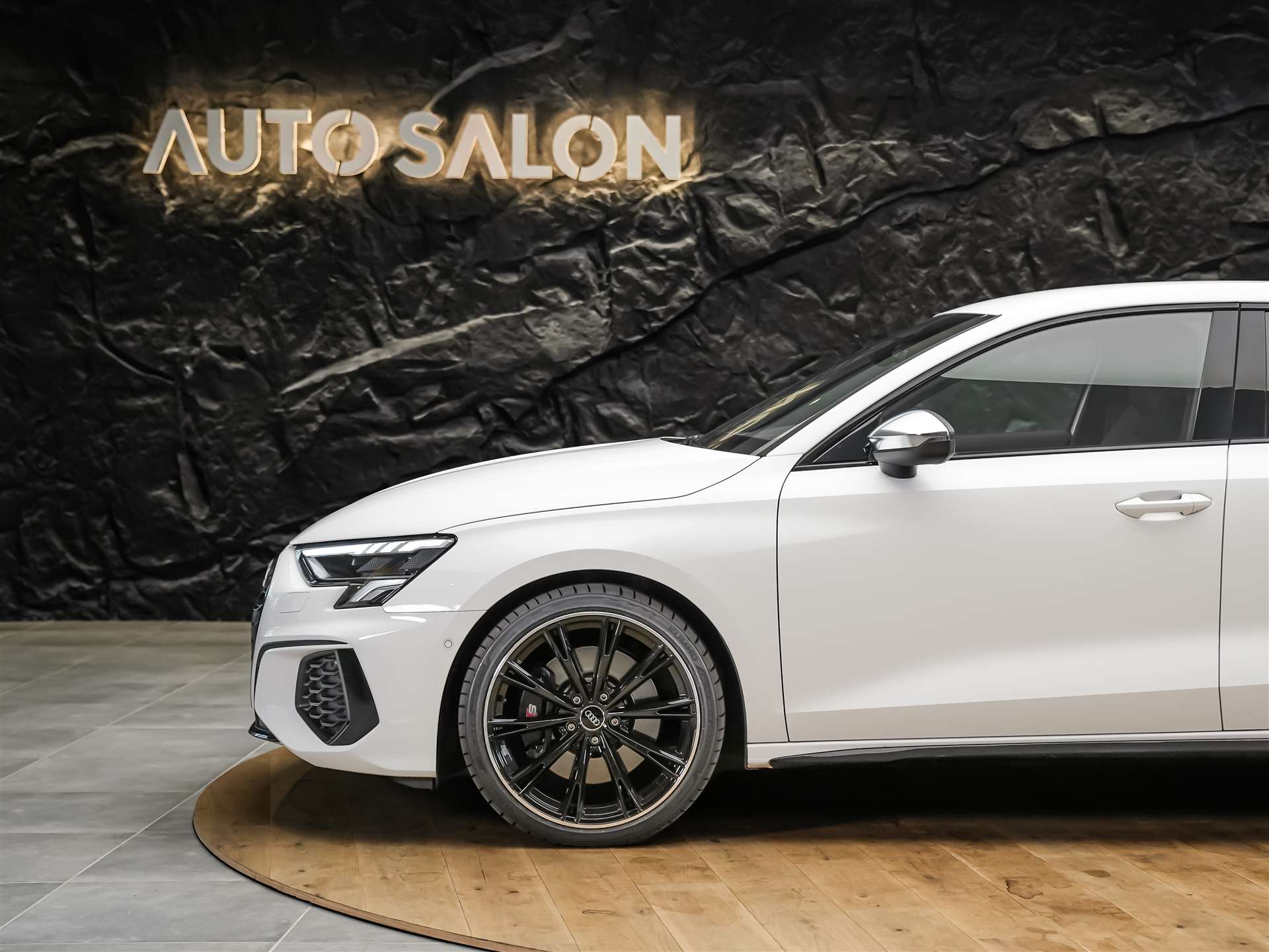 AUDI S3 Sportback 2.0 TFSI quattro S-tronic *19" Felgen*Abstandsregler*Sitzheizung*-image-15