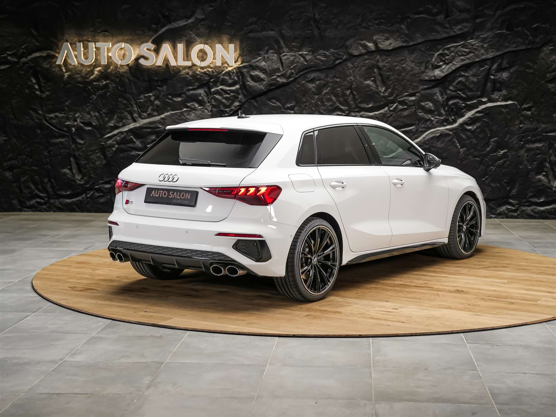 AUDI S3 Sportback 2.0 TFSI quattro S-tronic *19" Felgen*Abstandsregler*Sitzheizung*-image-4