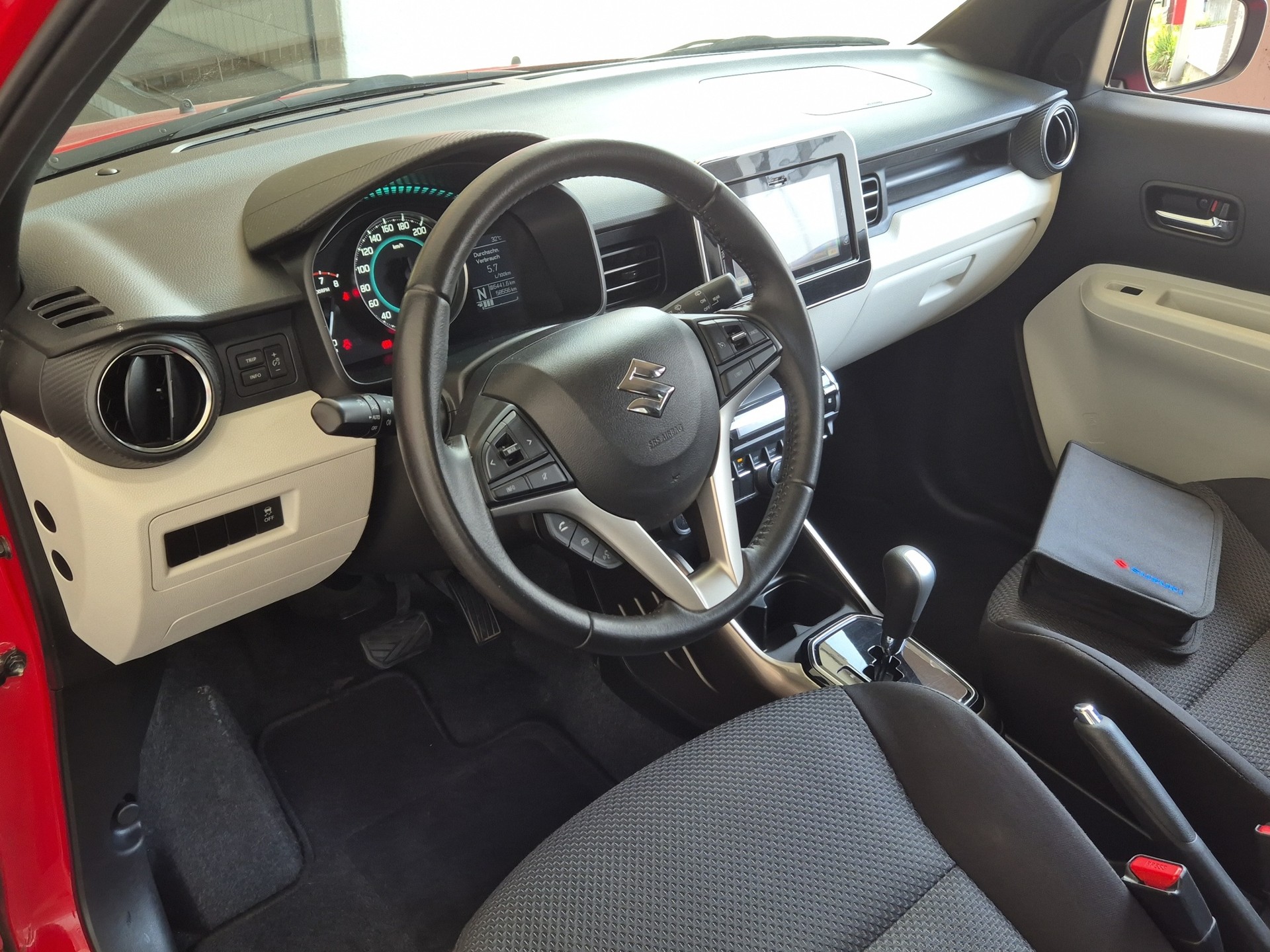 SUZUKI Ignis 1.2i Compact Top AGS-image-11