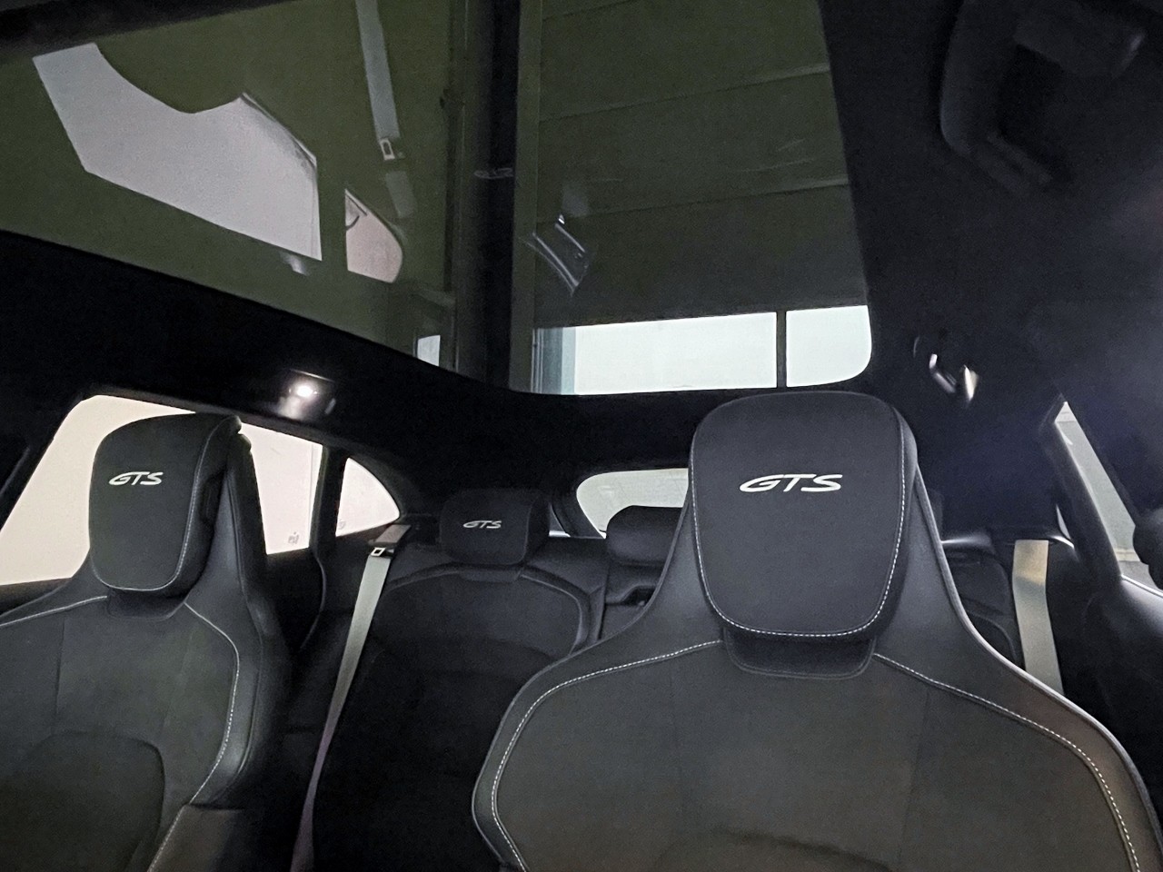 PORSCHE Taycan GTS Gran Turismo-image-10