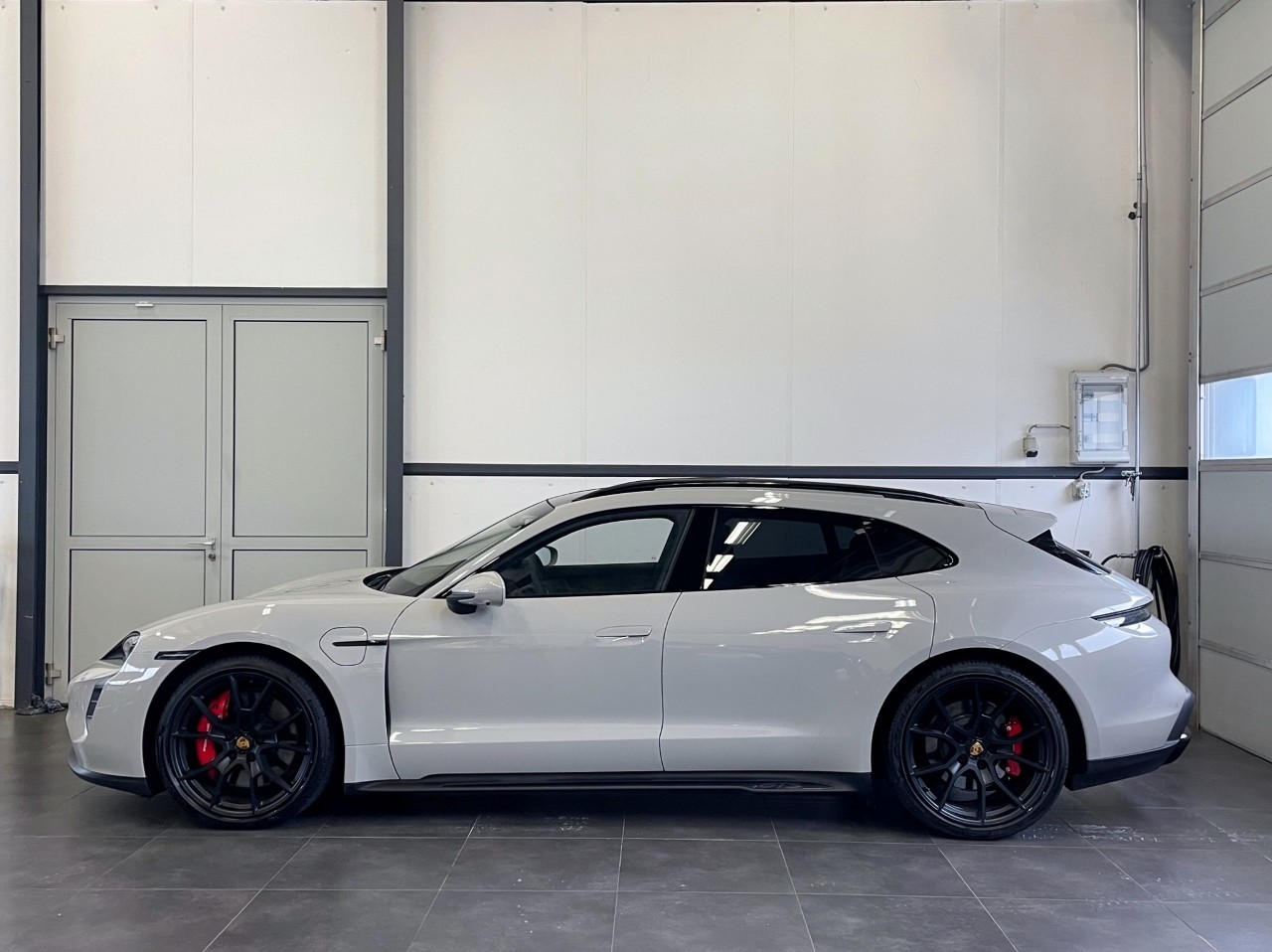 PORSCHE Taycan GTS Gran Turismo