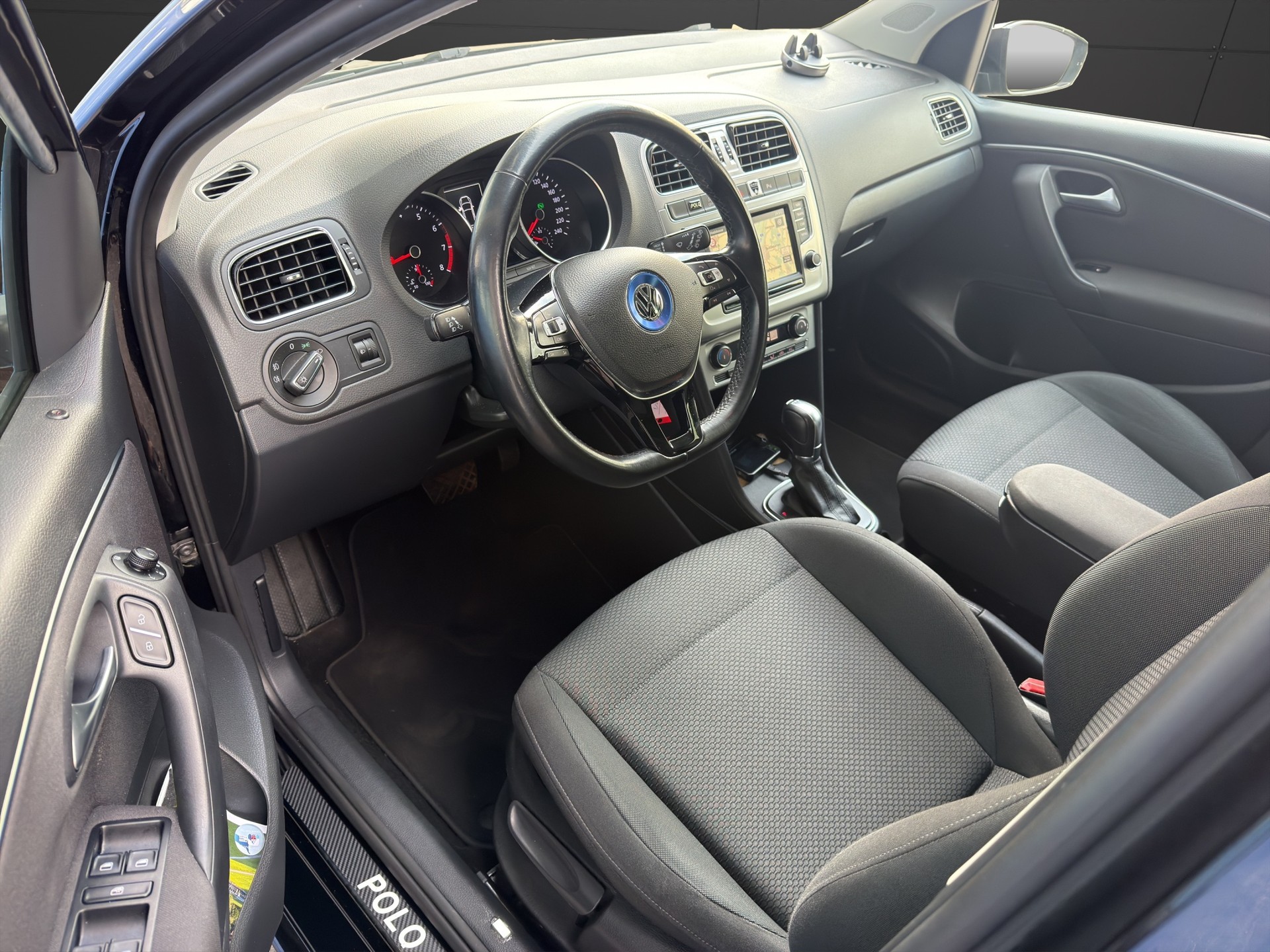 VW Polo 1.2 TSI BMT 110PS DSG MFK&Garantie-image-10