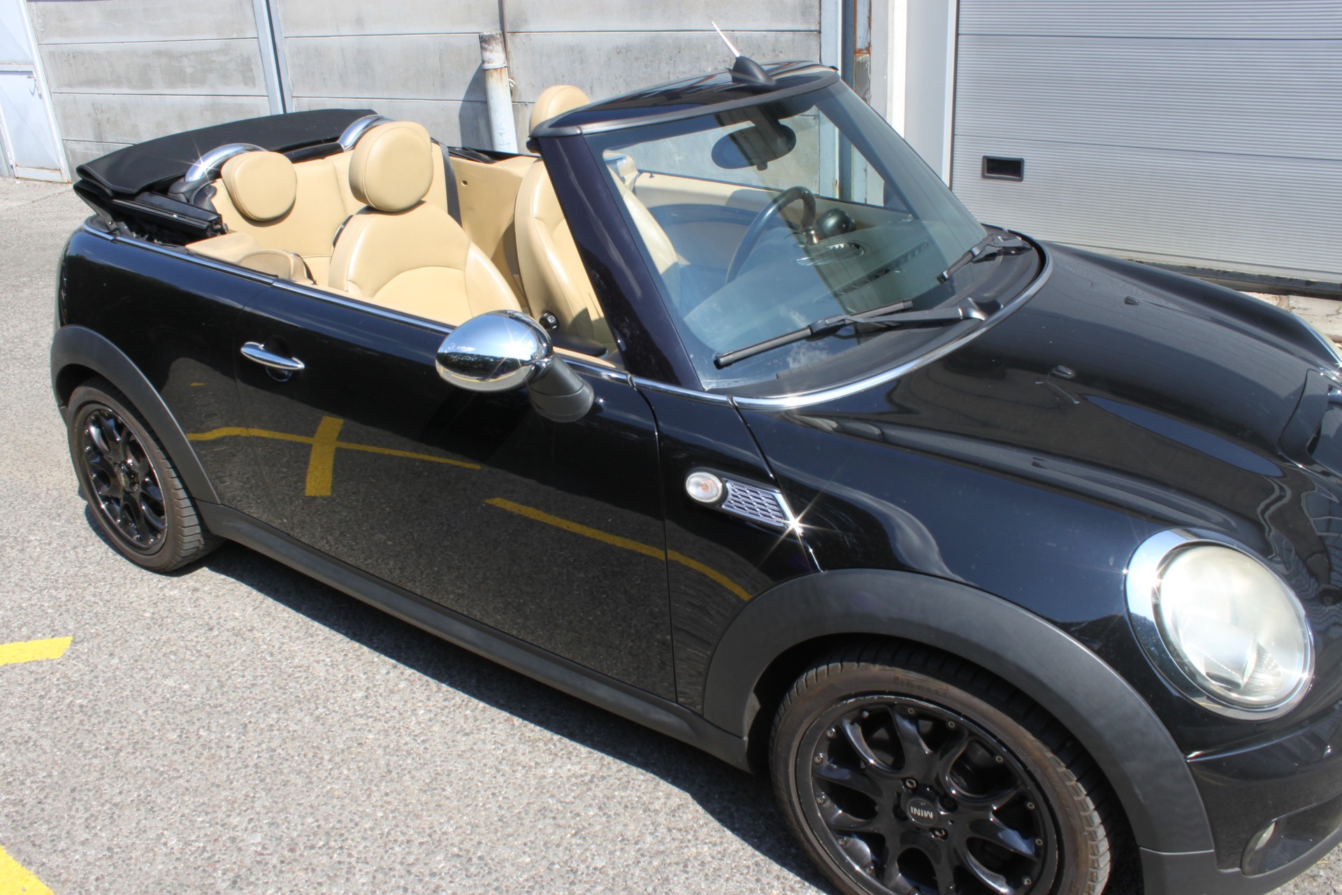 MINI 1.6i Cooper S-image-1