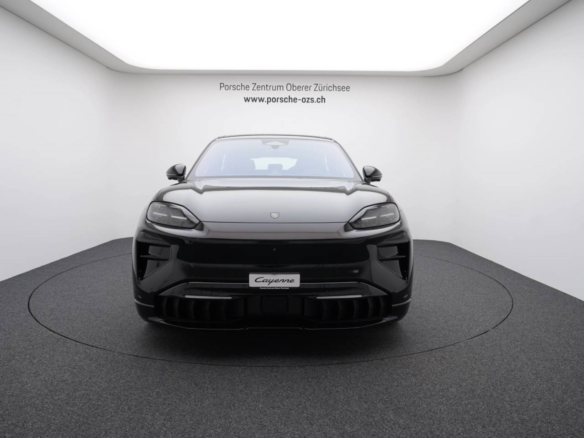 PORSCHE Cayenne Turbo Electric-image-9