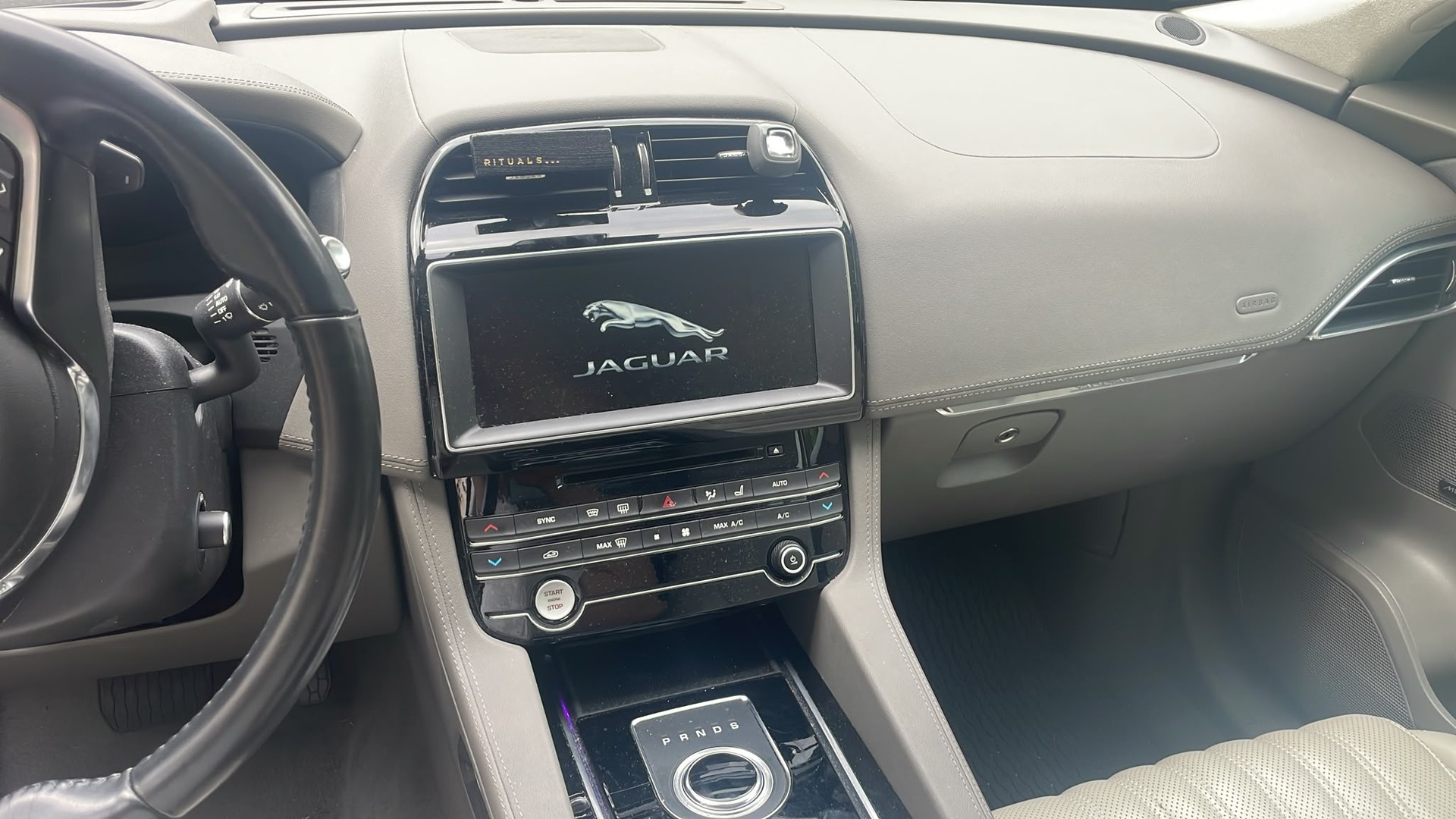 JAGUAR F-Pace 3.0 TD S AWD Automatik-image-3