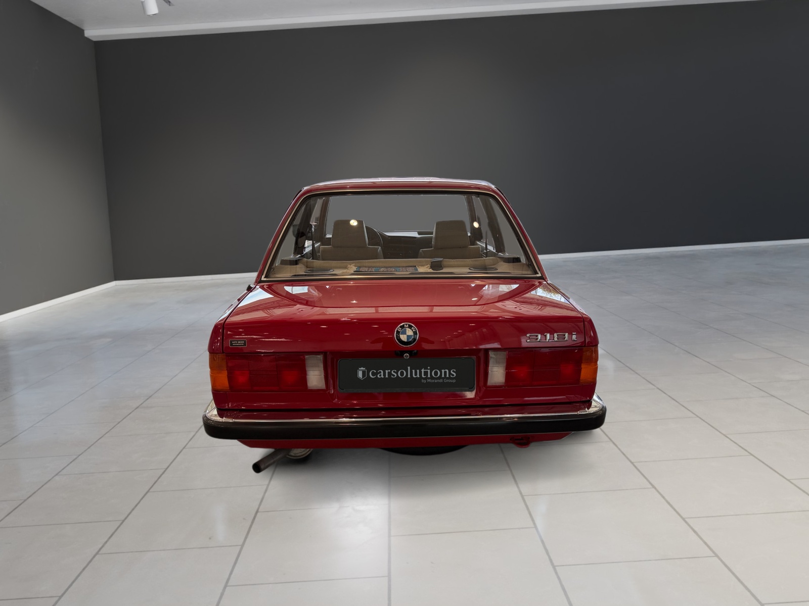 BMW 318i-image-2