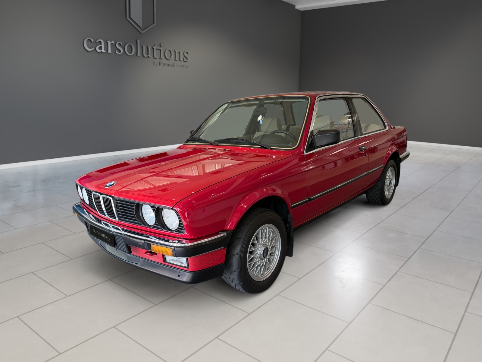 BMW 318i-image-0