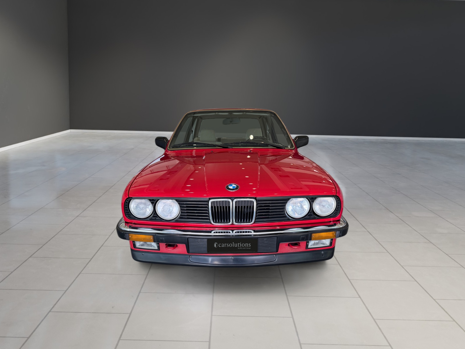 BMW 318i-image-7