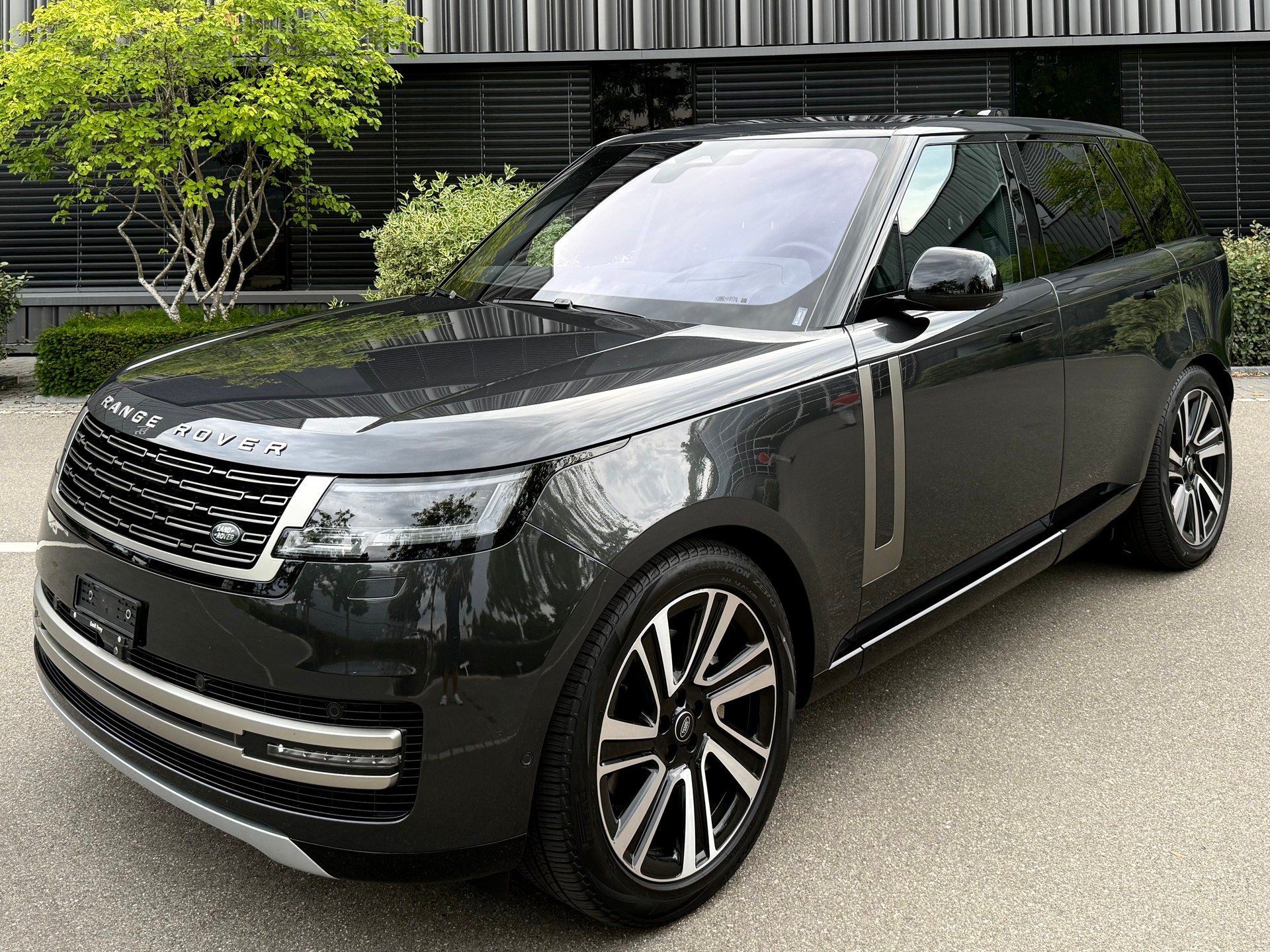 LAND ROVER Range Rover D300 3.0D I6 MHEV SE Automatic-image-1