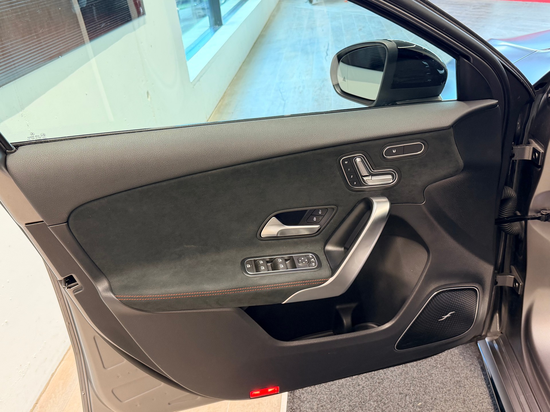 MERCEDES-BENZ A AMG 45 S 4Matic+ 8G-DCT-image-11