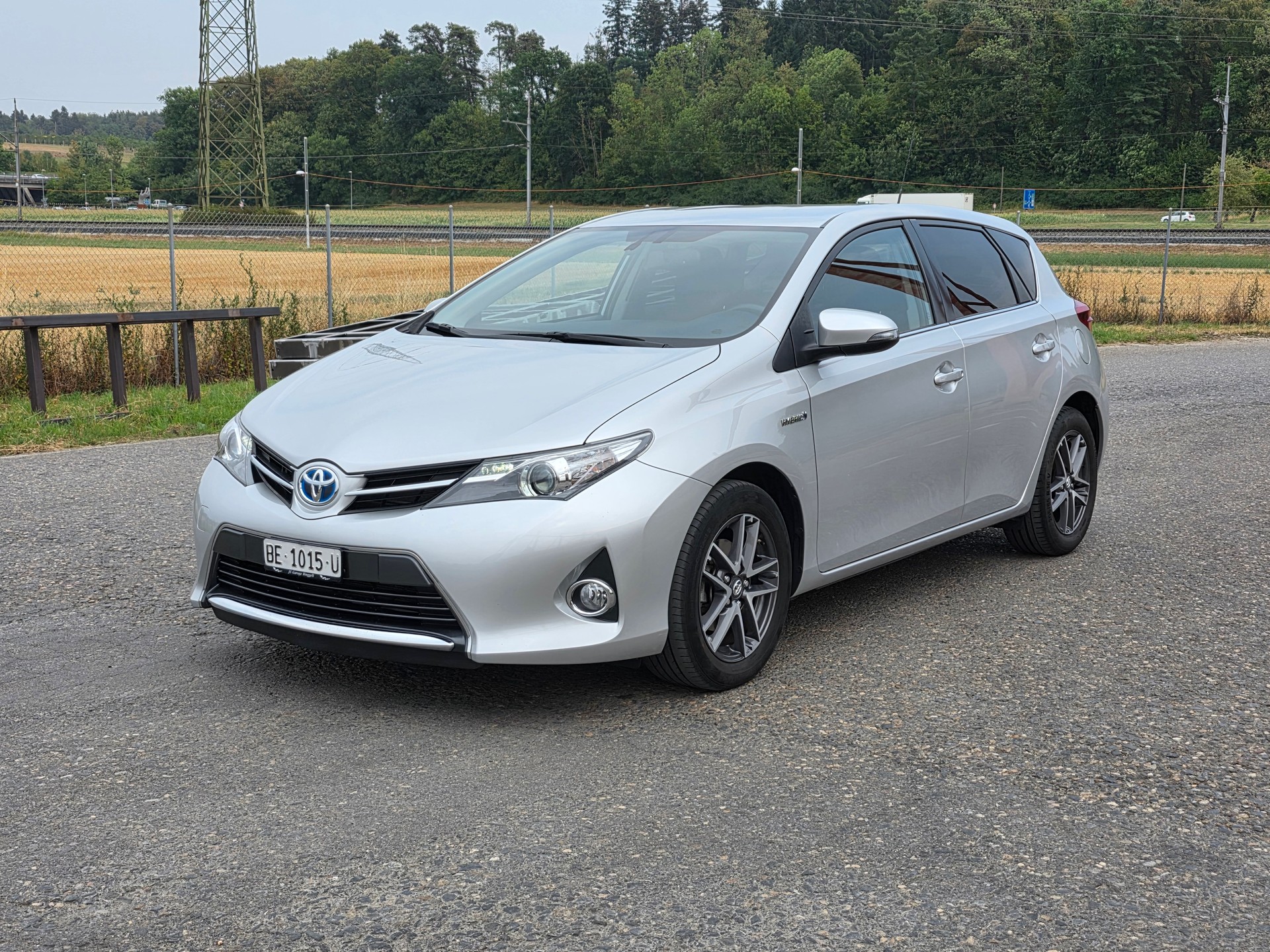 TOYOTA Auris 1.8 16V HSD Linea Trend-image-0