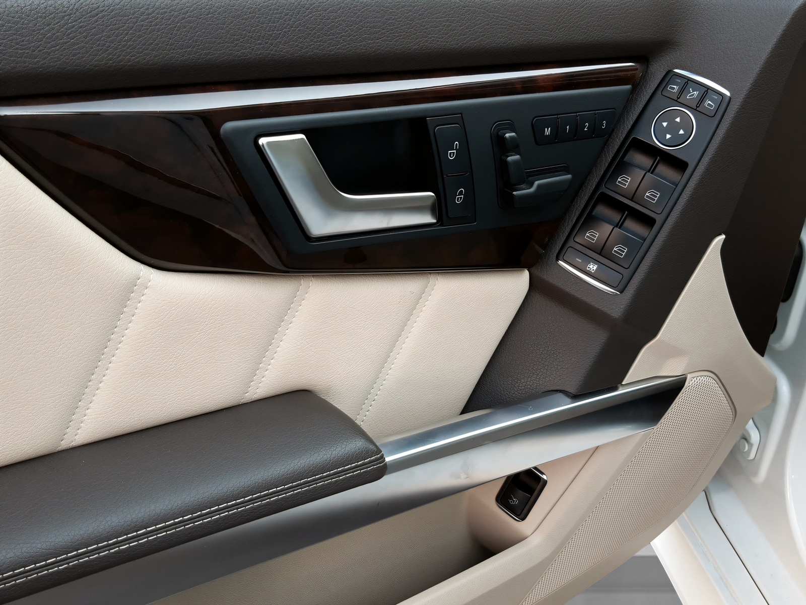 MERCEDES-BENZ GLK 250 BlueTEC 4Matic-image-10