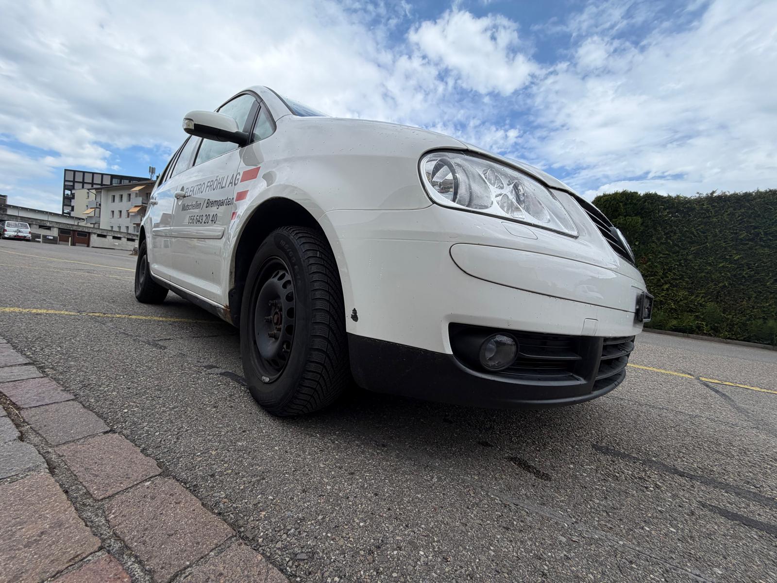 VW Touran 2.0 TDI Trendline-image-0
