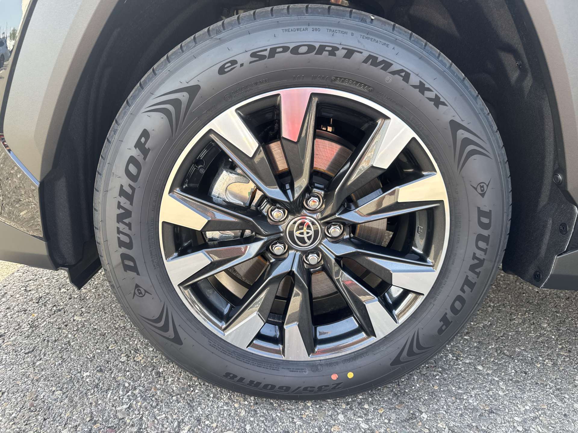 TOYOTA RAV-4 2.5 HSD Trend e-CVT AWD NEUES MODELL Automat-image-8