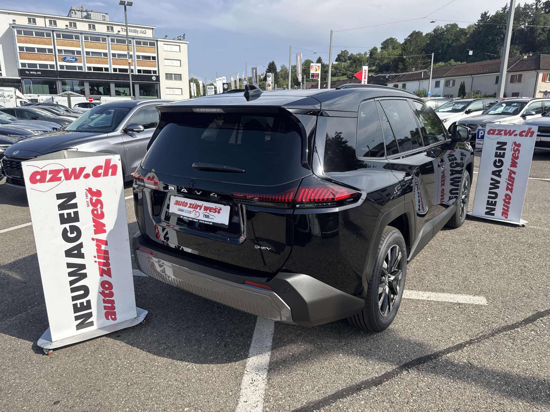 TOYOTA RAV-4 2.5 HSD Trend e-CVT AWD NEUES MODELL Automat-image-2