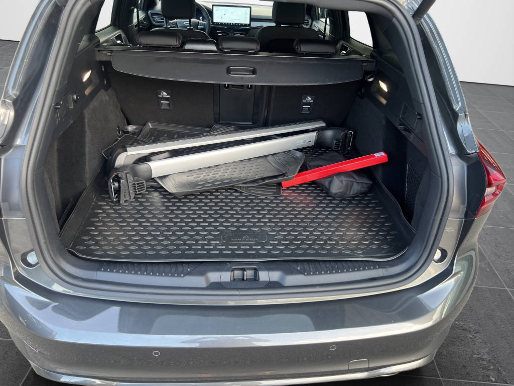 FORD Focus Station Wagon 1.0i EcoB Hybrid 155 ST-Line X-image-15