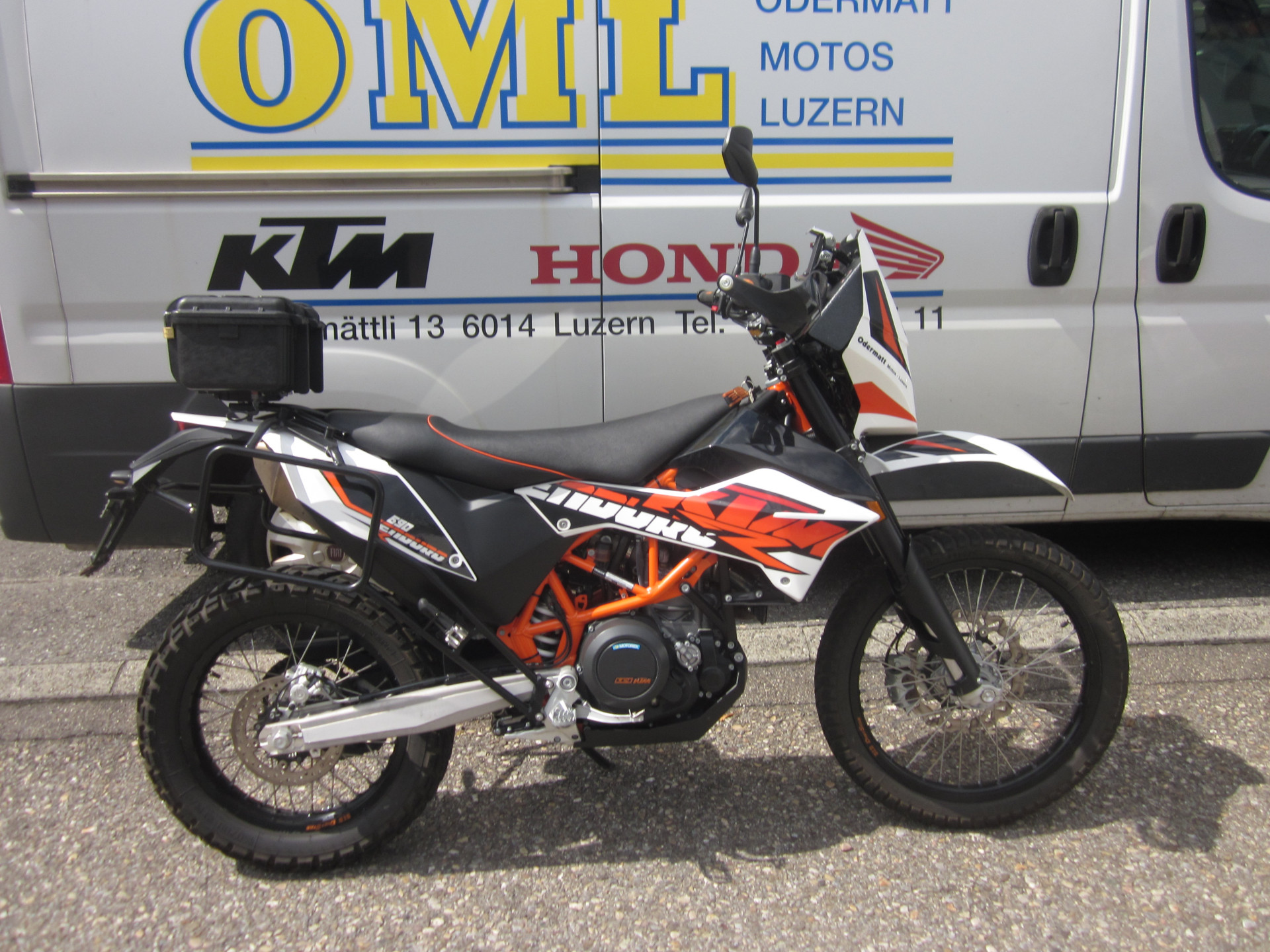 KTM 690 Enduro R-showroom-element-1