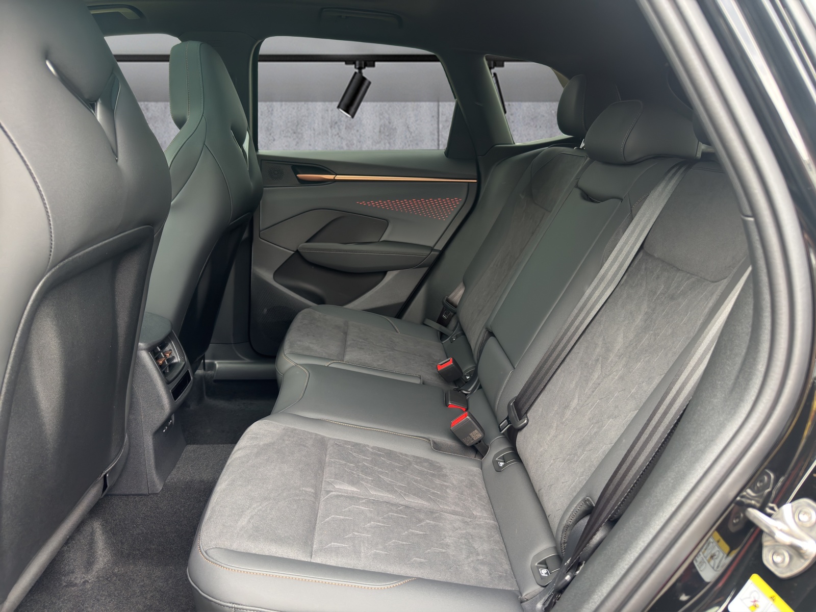 CUPRA Terramar 2.0 TSI DSG 4Drive VZ-image-10