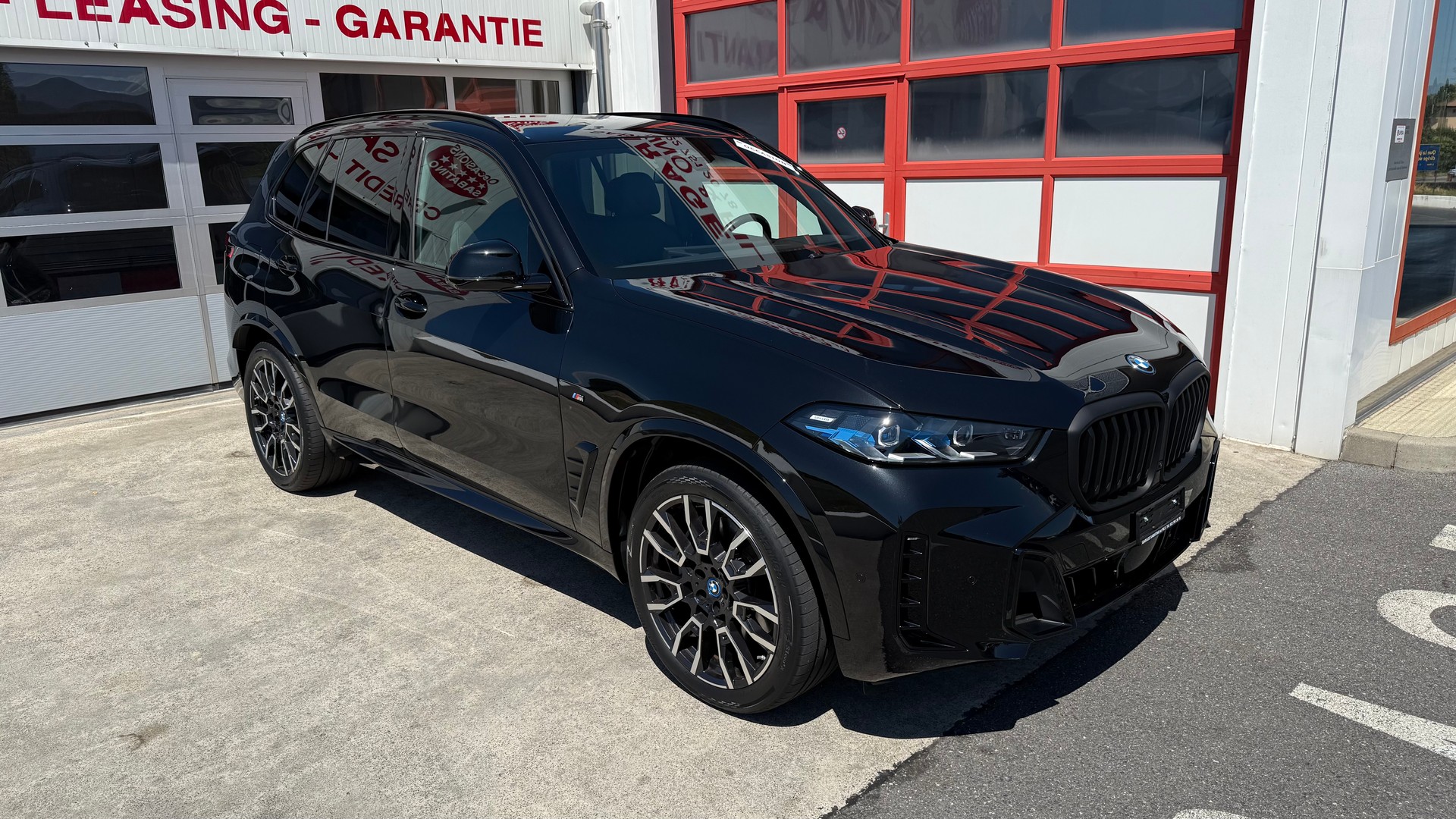 BMW X5 xDrive 50e M Sport Pro Steptronic-image-2
