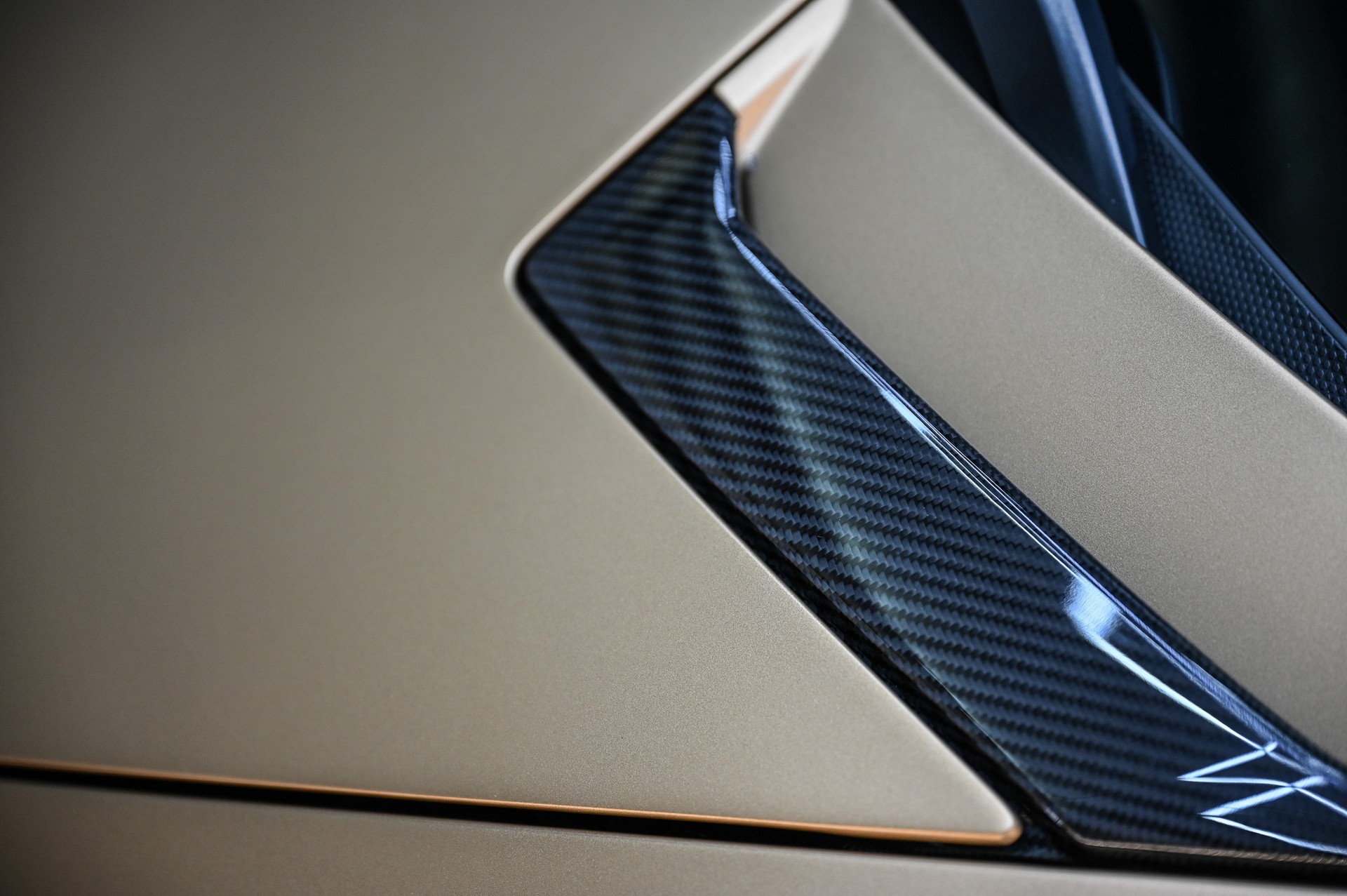 LAMBORGHINI Aventador SVJ Roadster 6.5 (1 of 800) Bronzo Zenas Matt-image-24