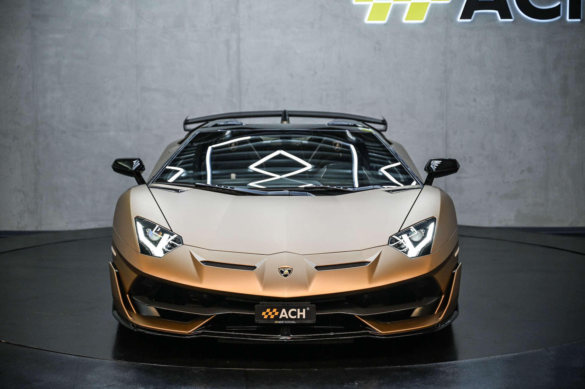 LAMBORGHINI Aventador SVJ Roadster 6.5 (1 of 800) Bronzo Zenas Matt-image-1