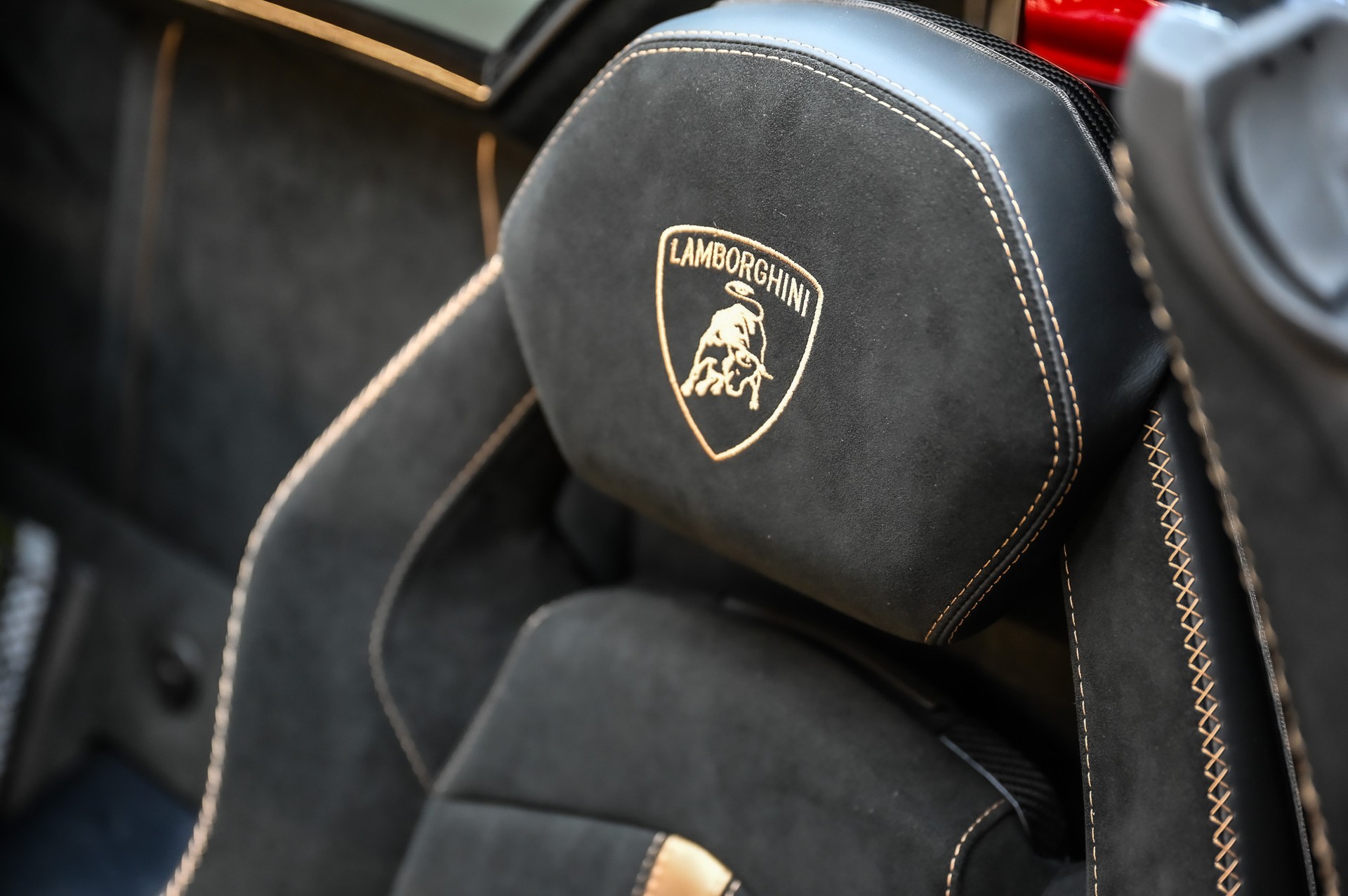 LAMBORGHINI Aventador SVJ Roadster 6.5 (1 of 800) Bronzo Zenas Matt-image-39
