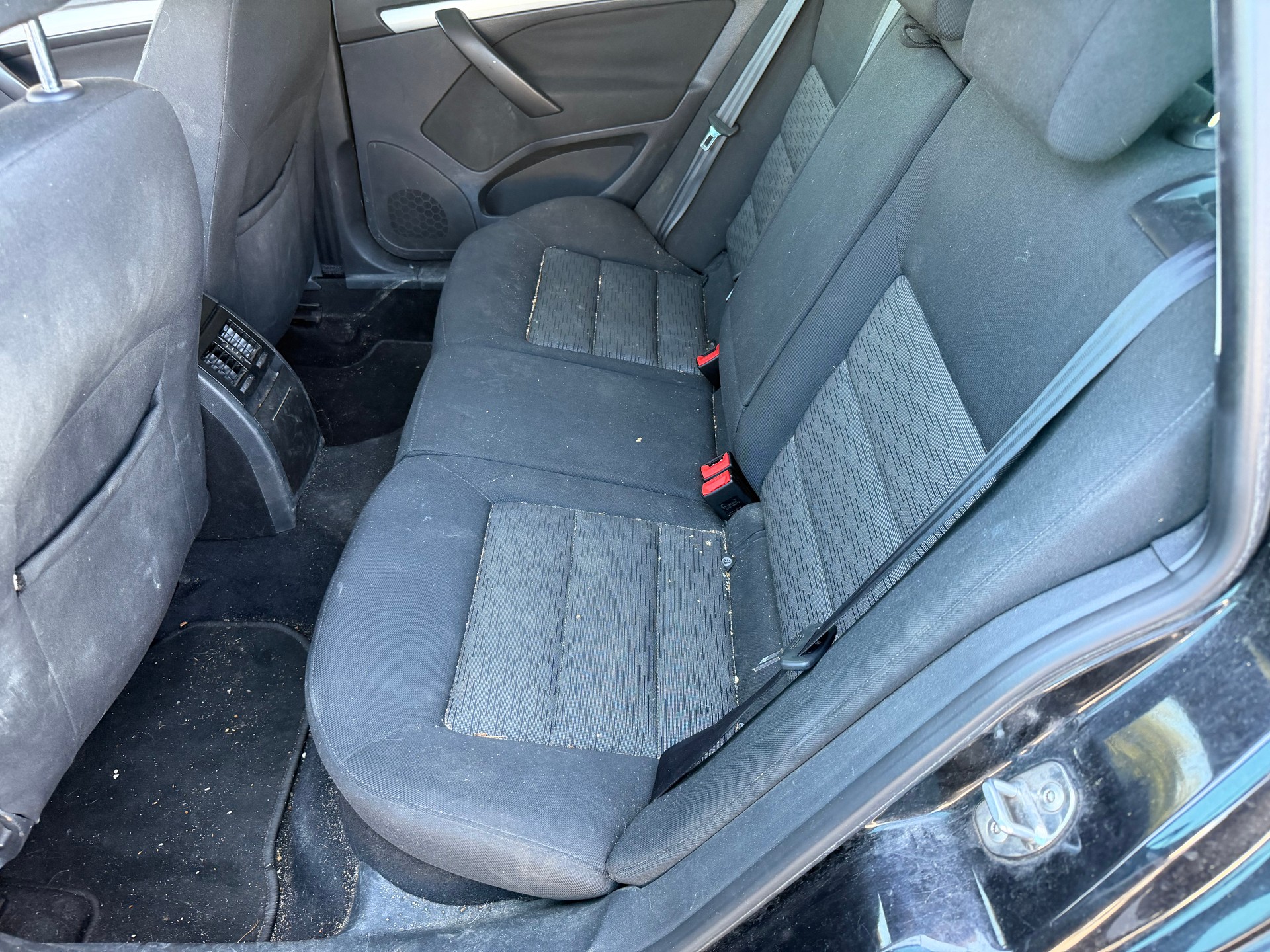 SKODA Octavia Combi 1.6 TDI Stöckli 4x4-image-6