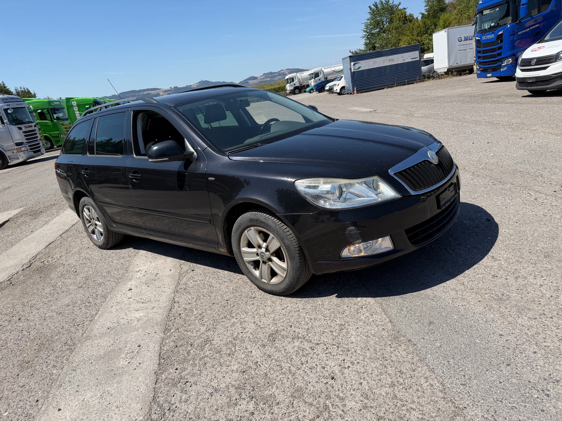 SKODA Octavia Combi 1.6 TDI Stöckli 4x4-image-1