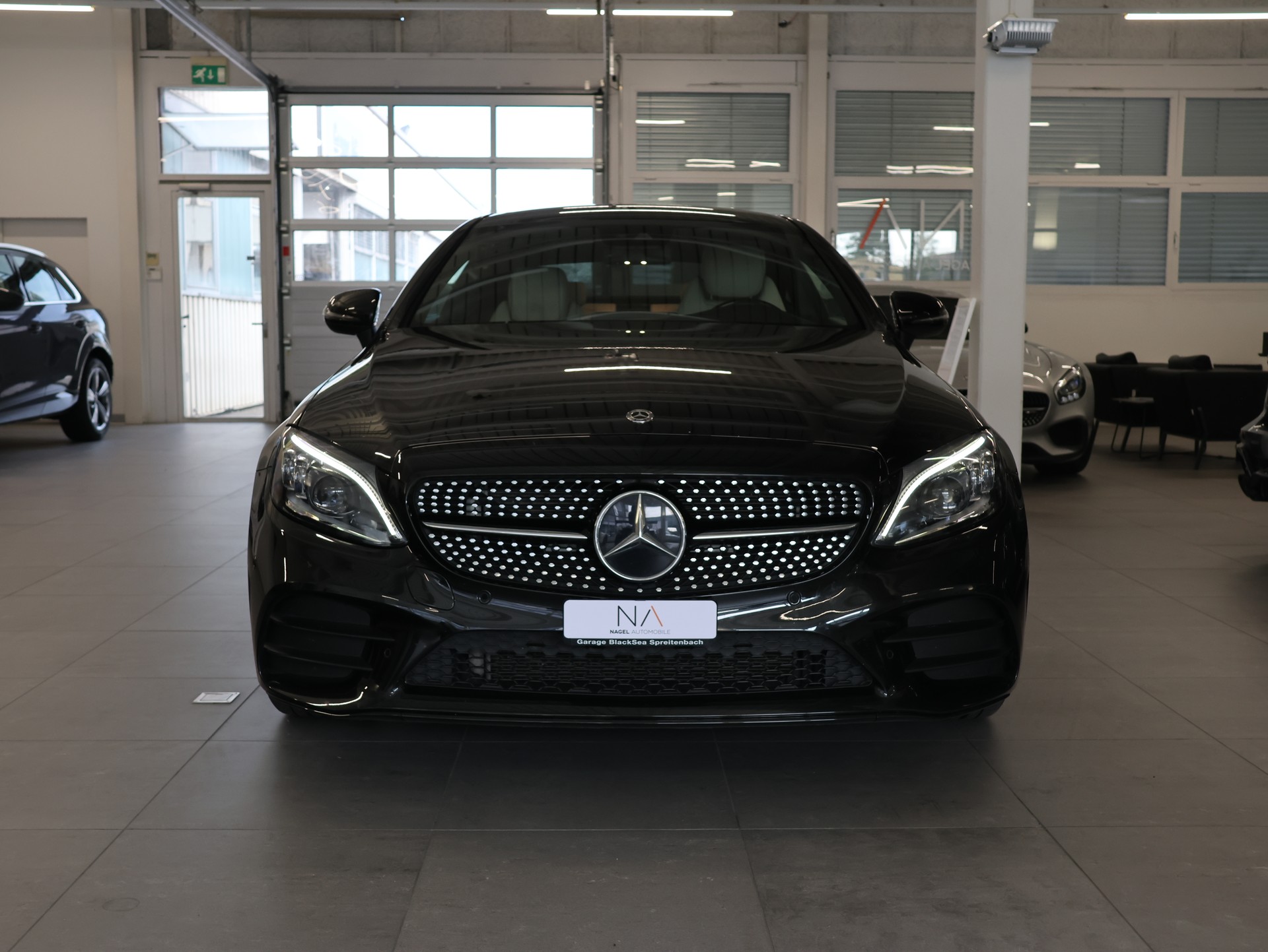 MERCEDES-BENZ Mercedes-Benz C300d *Burmester* *Sitzheizung* *Rückfahrkamera*-showroom-element-2