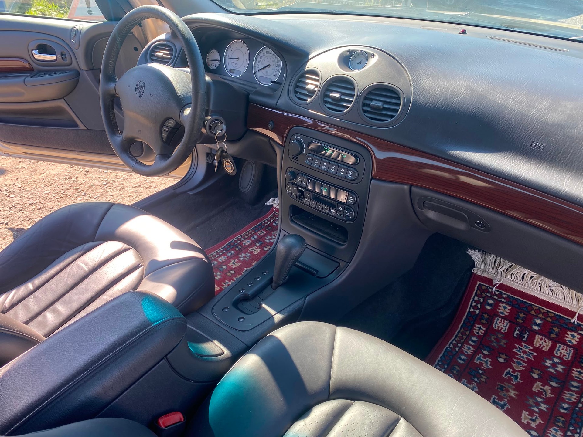 CHRYSLER 300M-image-9