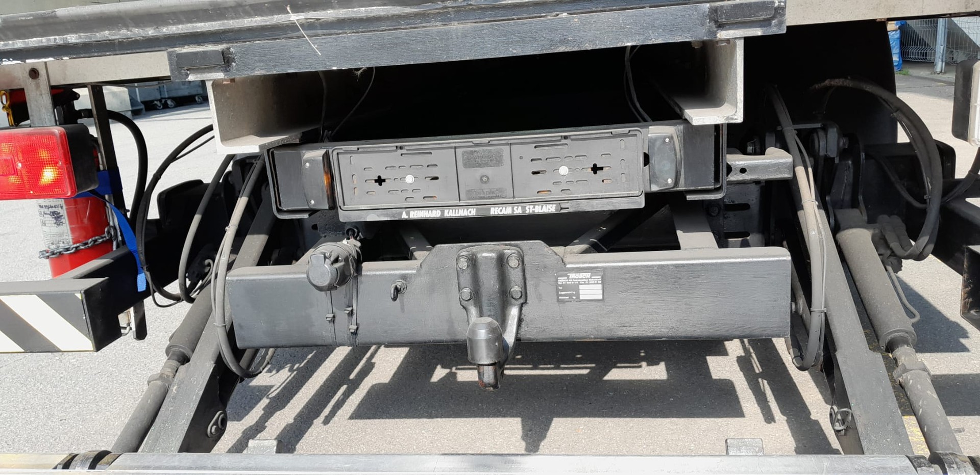 MITSUBISHI-image-2